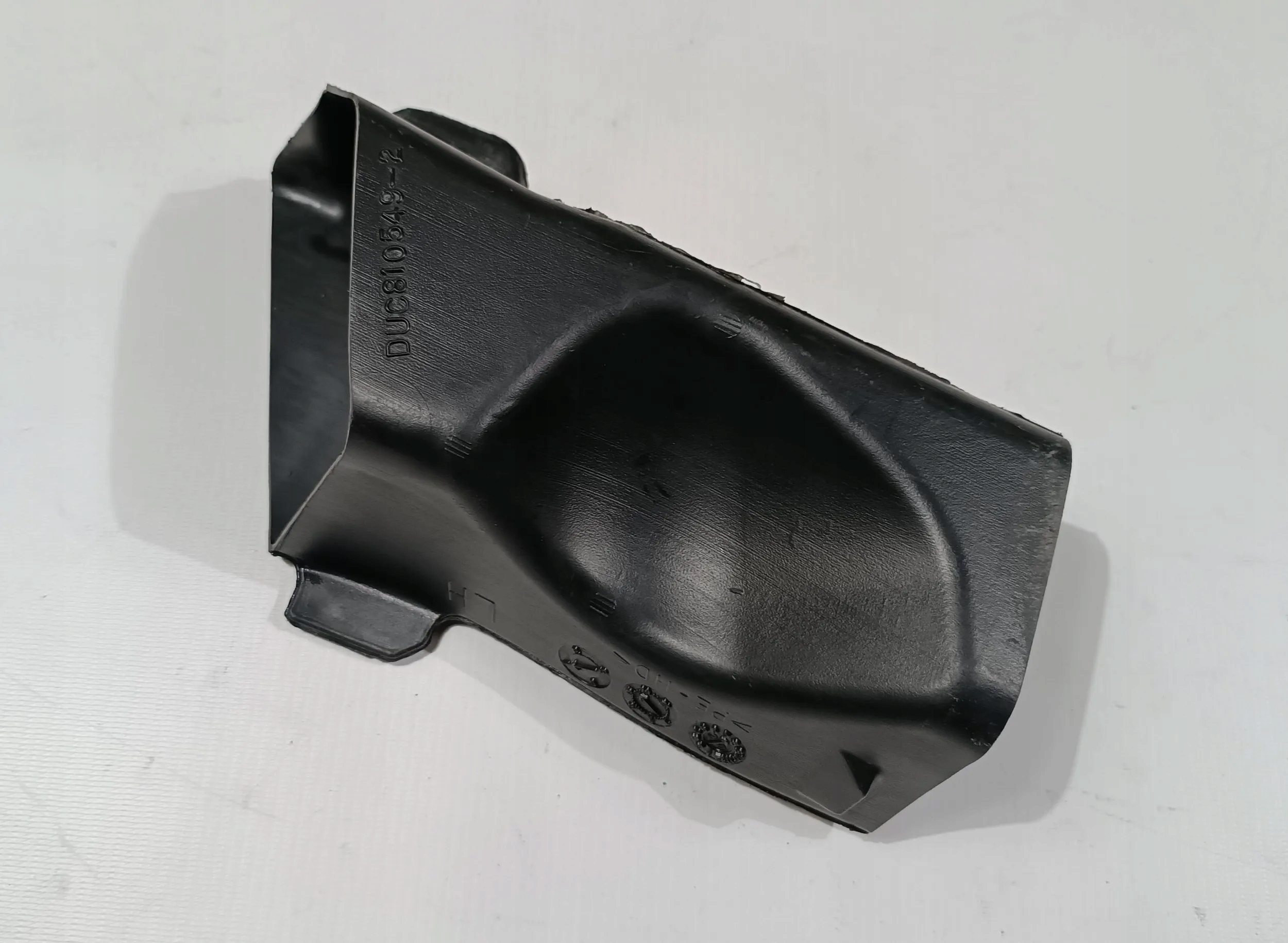 intake drain poowietrz chlodzenia chamulca left Dodge Challenger 2015+