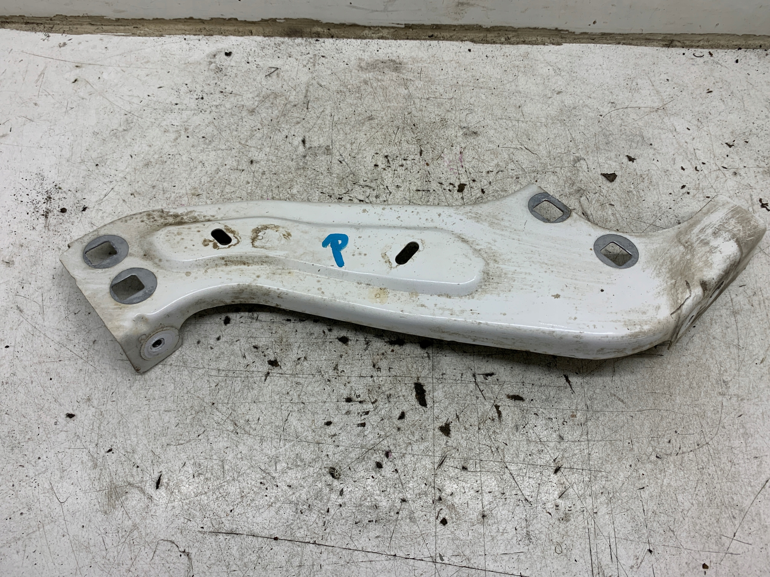 console bracket holder right CITROEN BERLINGO II