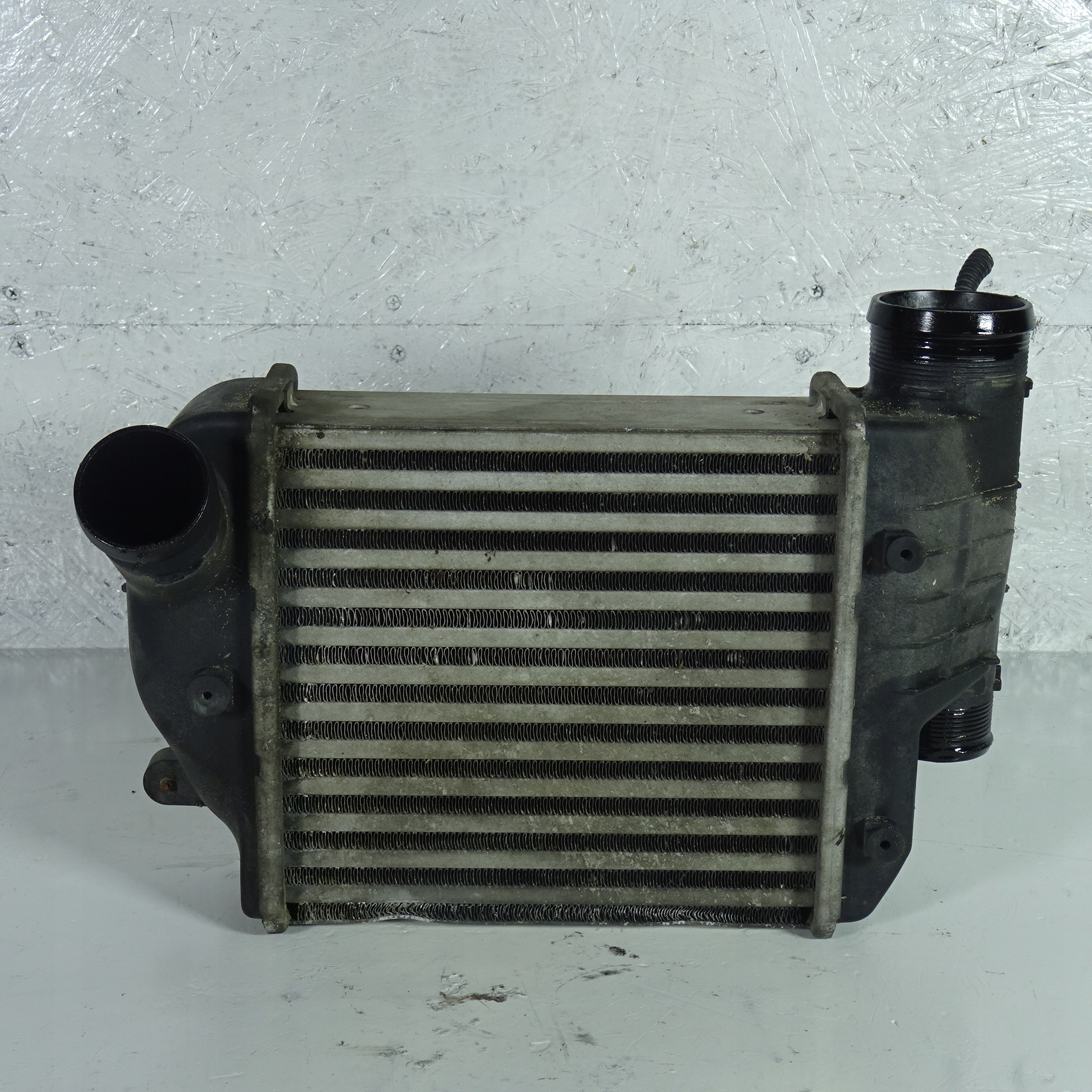 AUDI A6 C6 3.0TDI INTERCOOLER 4F0145805E