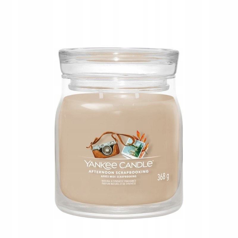 Afternoon Scrapbooking – Yankee Candle střední svíčka se dvěma knoty