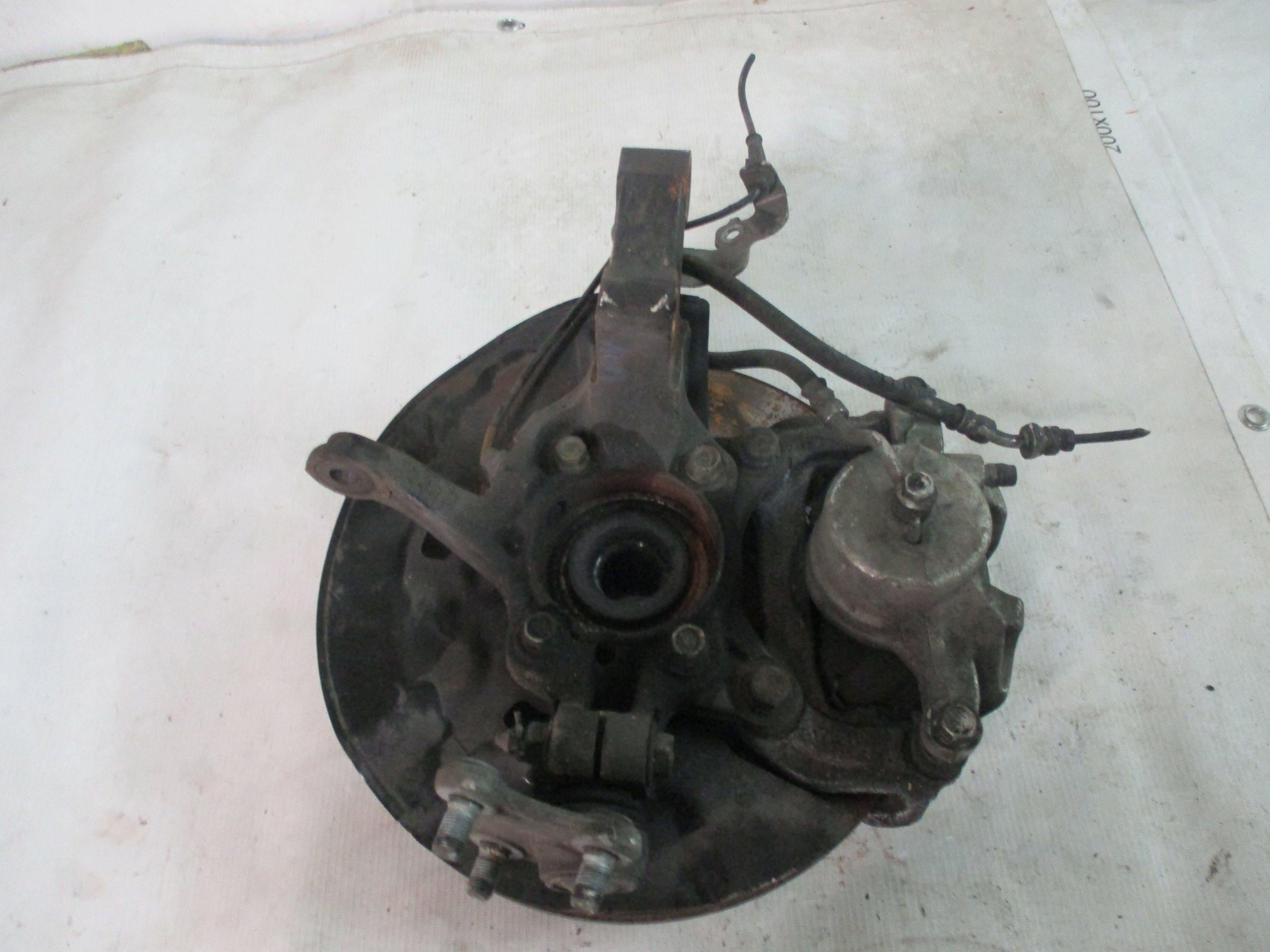 swing left Hyundai Tucson II 2 1,7 CRDI 16r