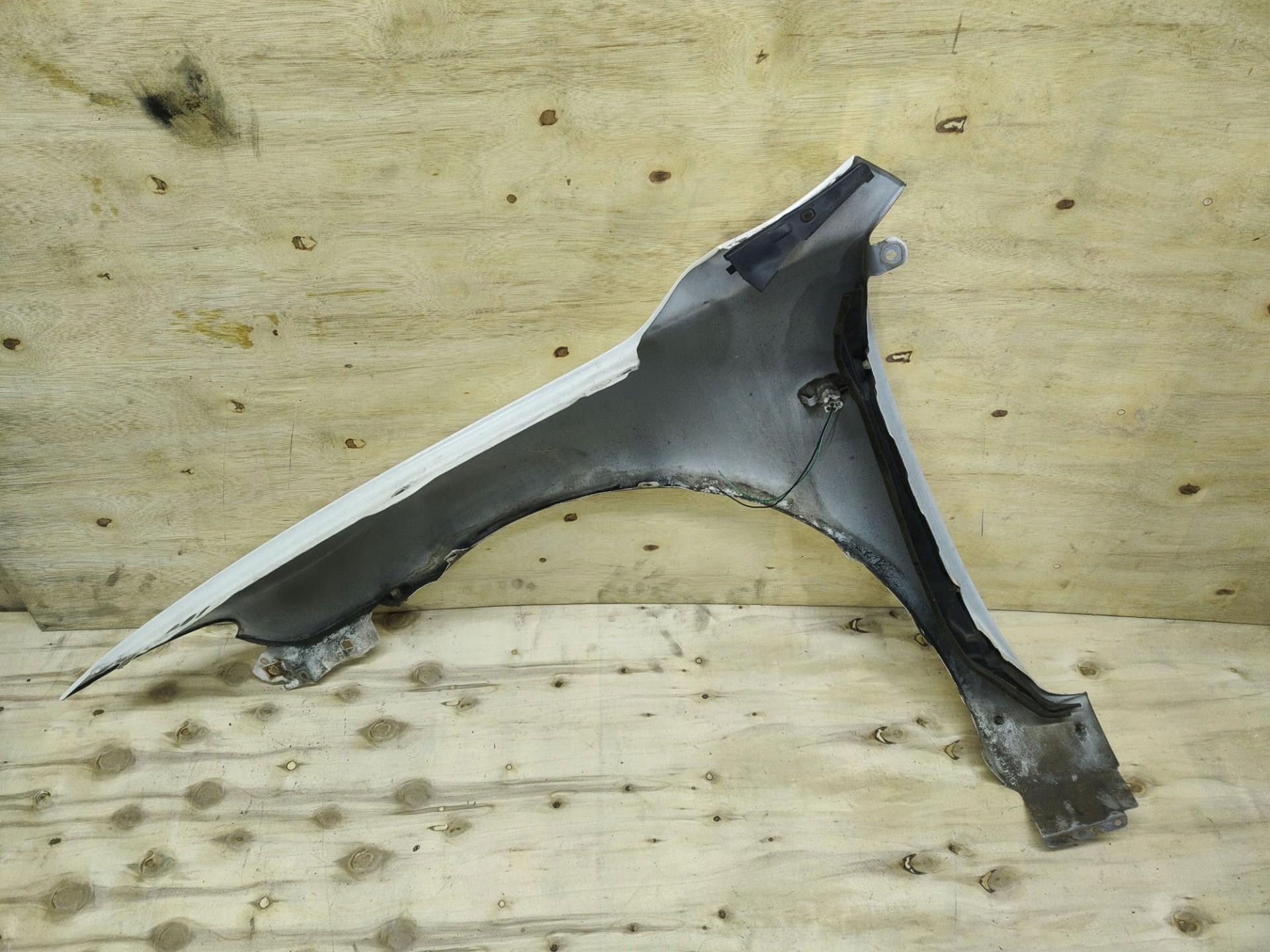 fender front right side Mazda 6 facelift 2007