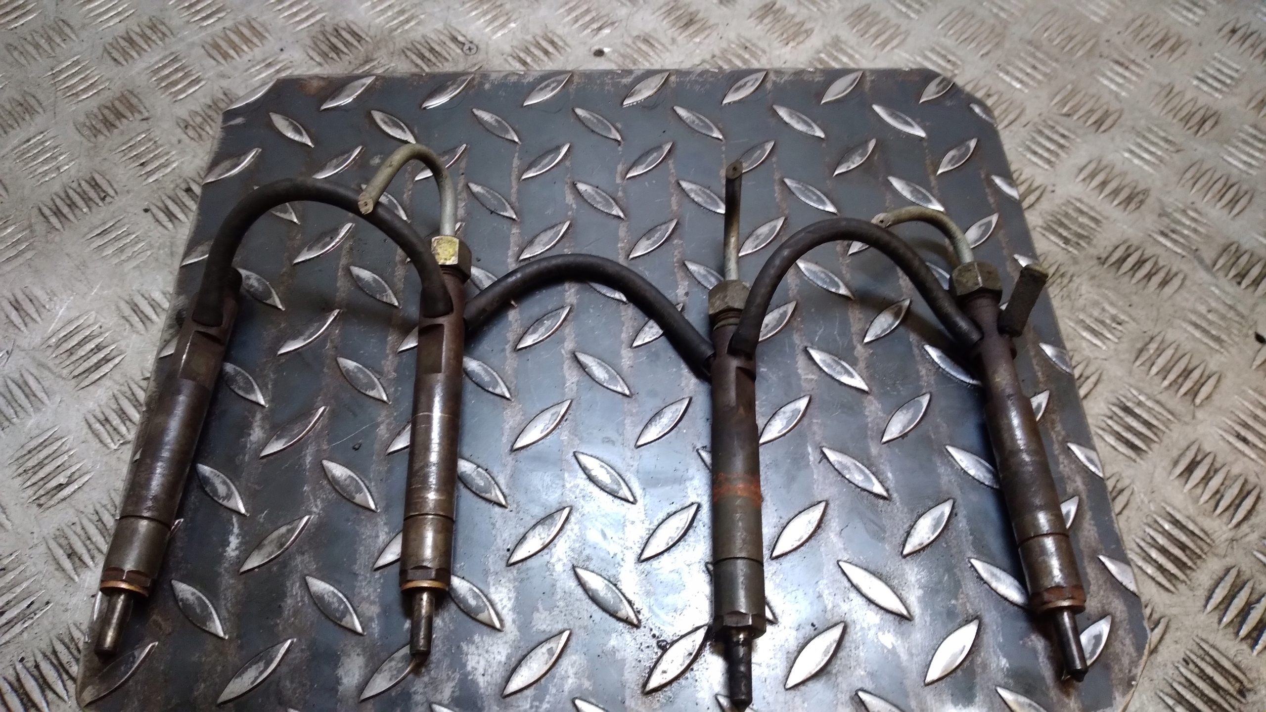 Einspritzdüse Einspritzdüse KOMPLET FORD FOCUS MK1