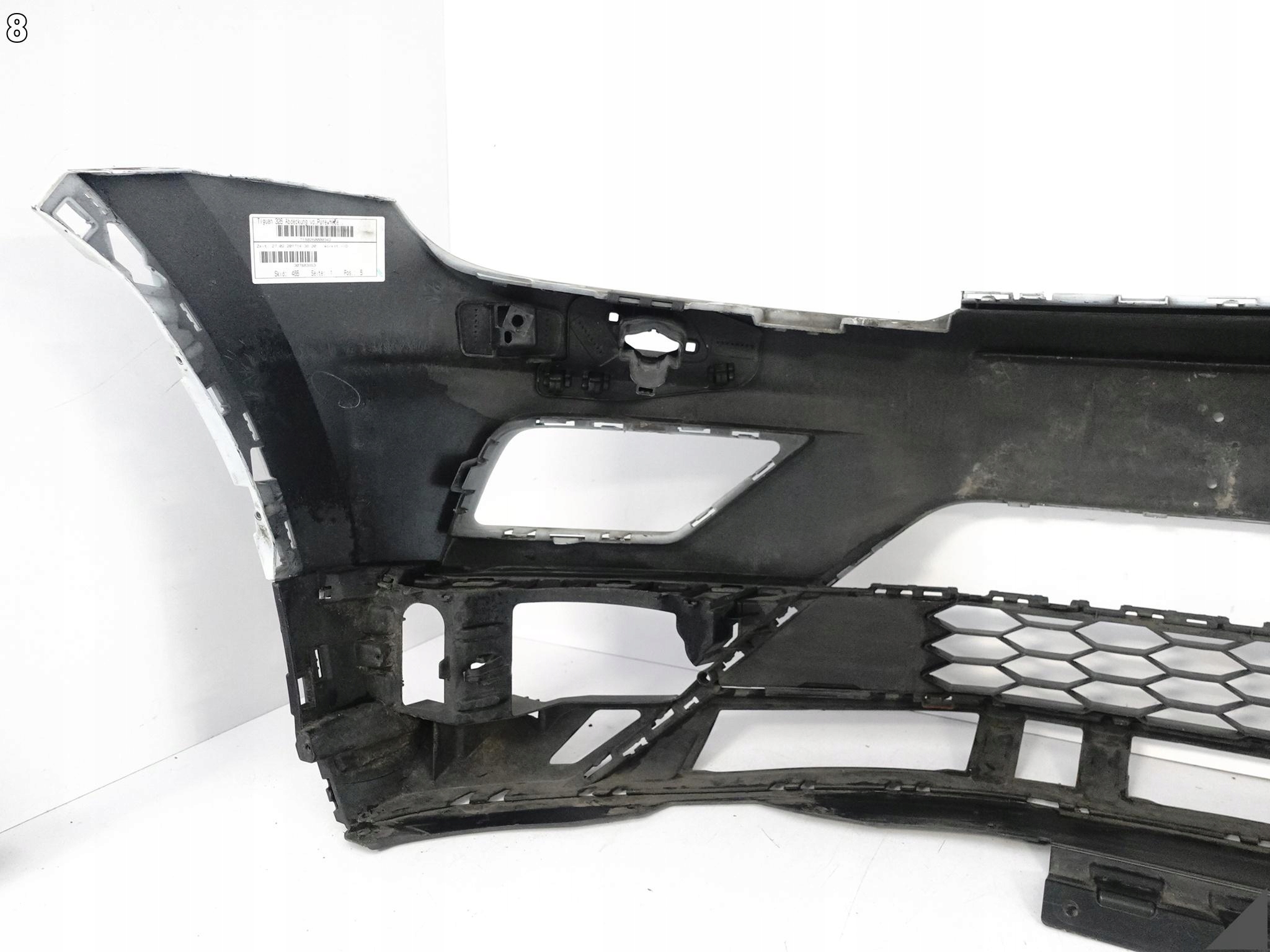 VW TIGUAN II 2 5NA 16-20 bumper BUMPER grid intake front (washers)