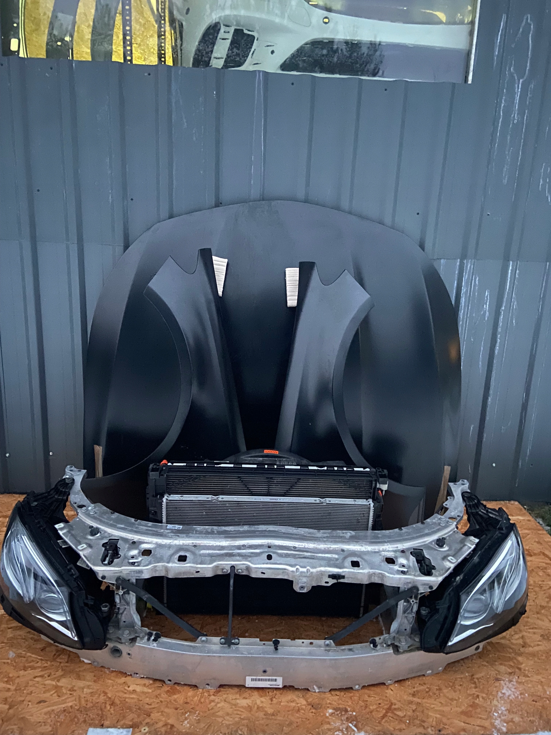 Е клас в 213 бампер капот крила радіатори передня панель 6.3 amg Е 63 amg 056