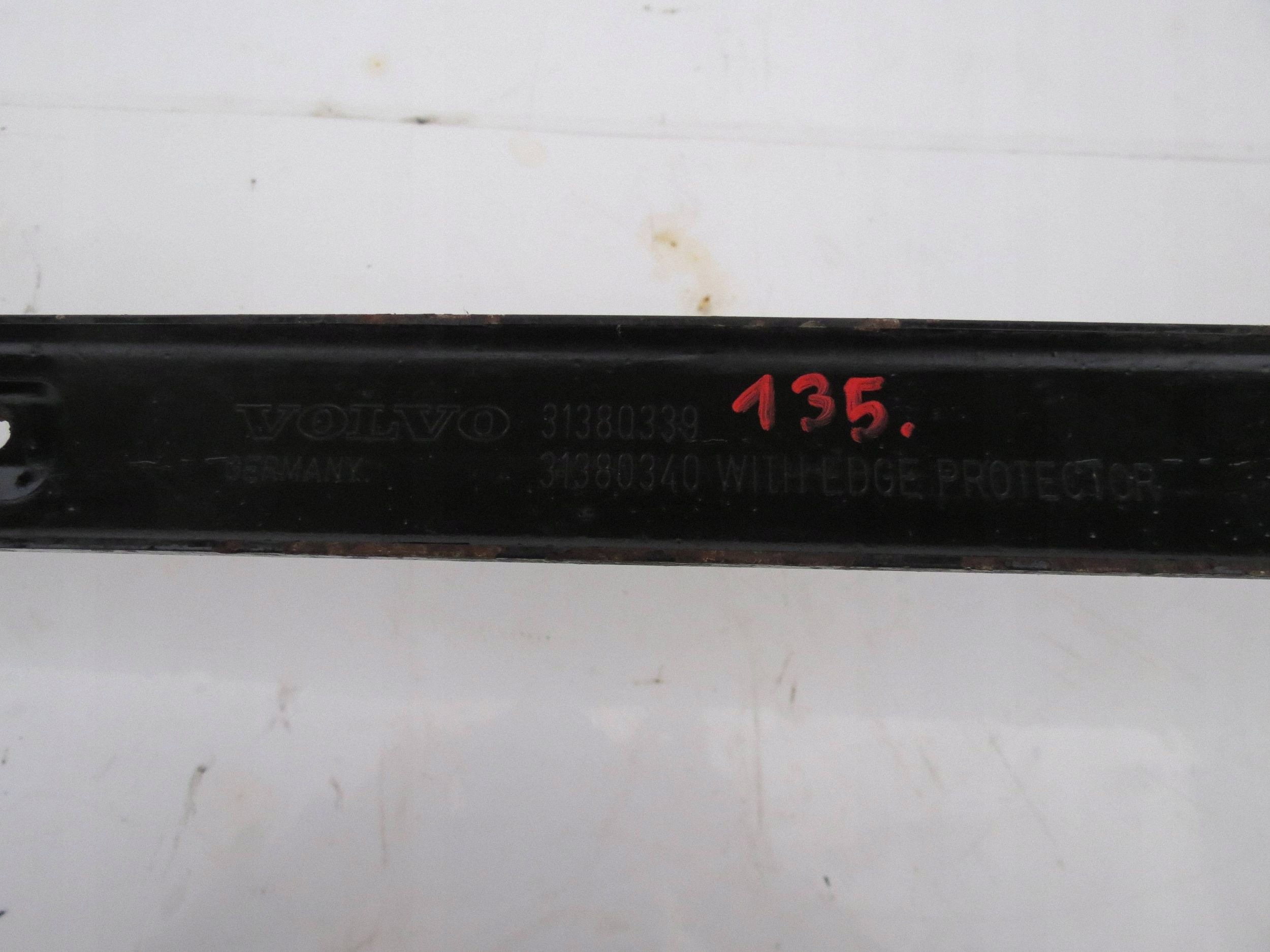 Support plaque Poignée Console Réservoir Carburant VOLVO V60 31380339