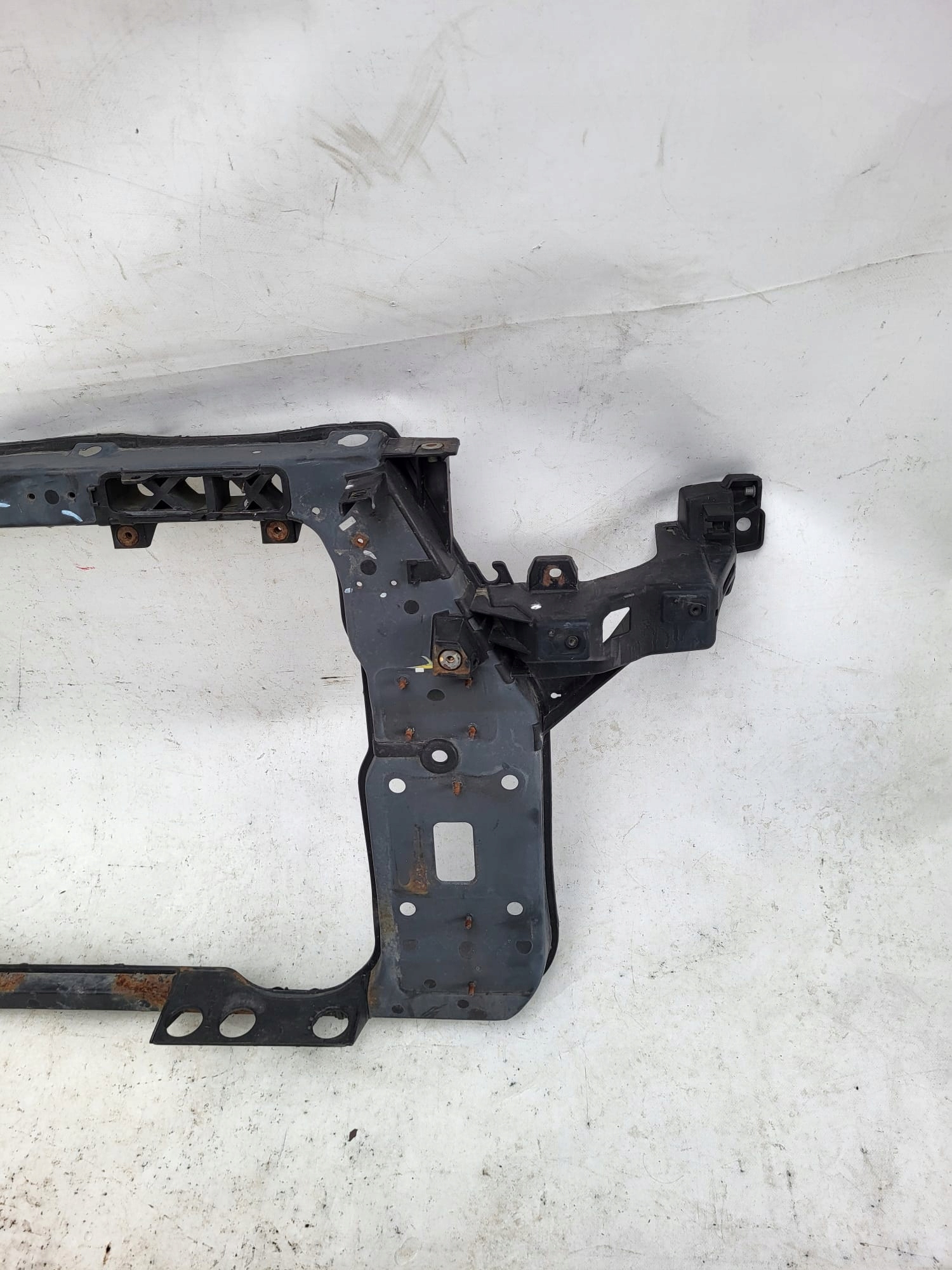 HYUNDAI IX35 IX 35 09-15 support panel for radiators pillar 84111-2Y000