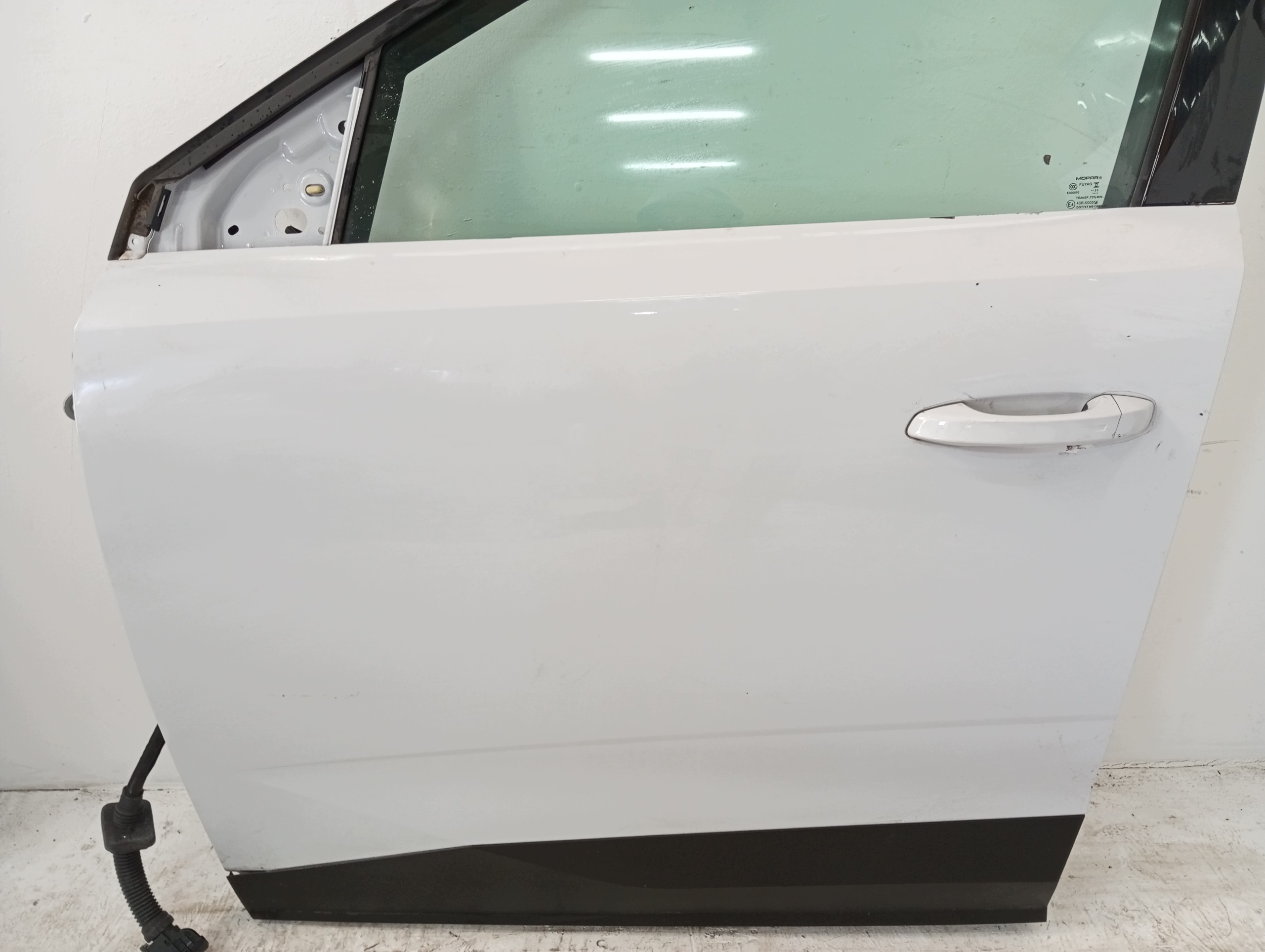 door left front PEUGEOT 5008 III 23R
