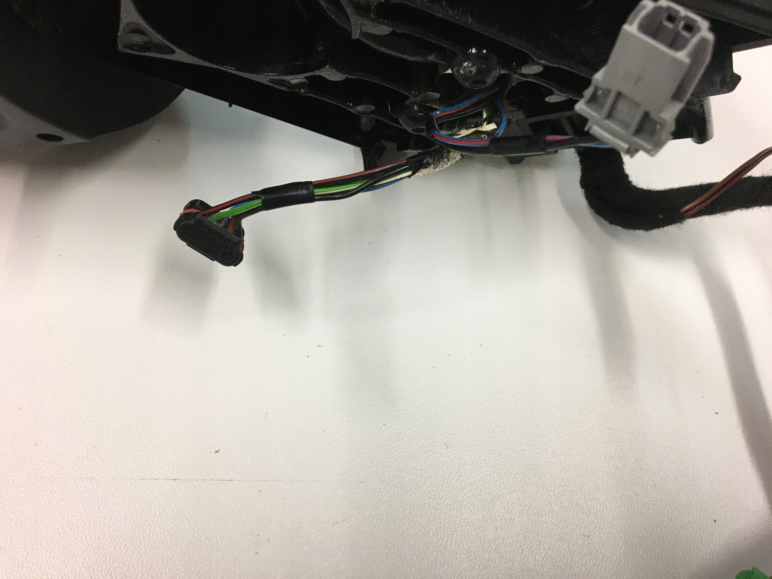 volvo XC 90 зеркало правое рестайлинг 07-14r 18Pin диффузор