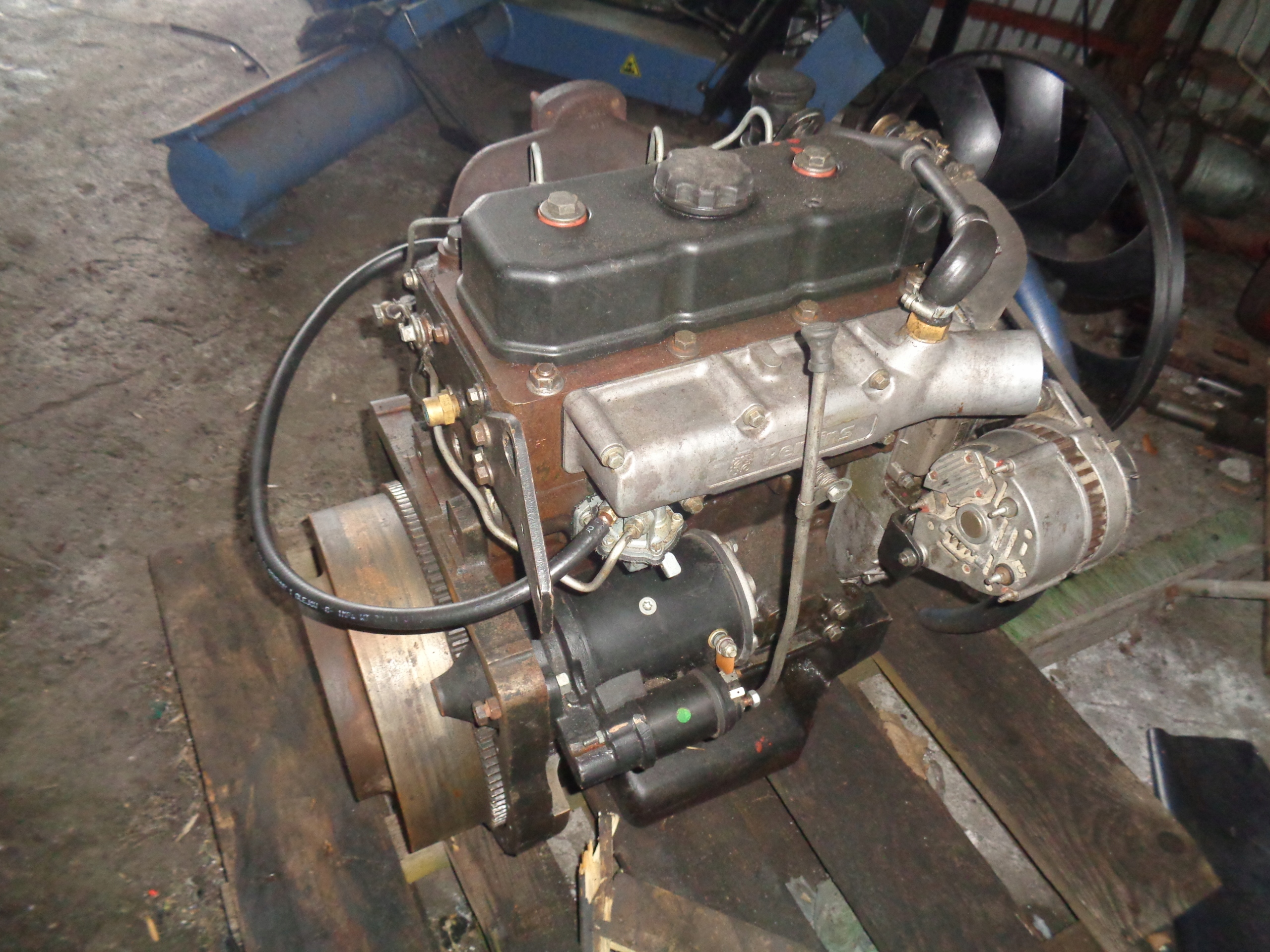 Silnik 3-cylindrowy PERKINS 903-27 Perkins CP