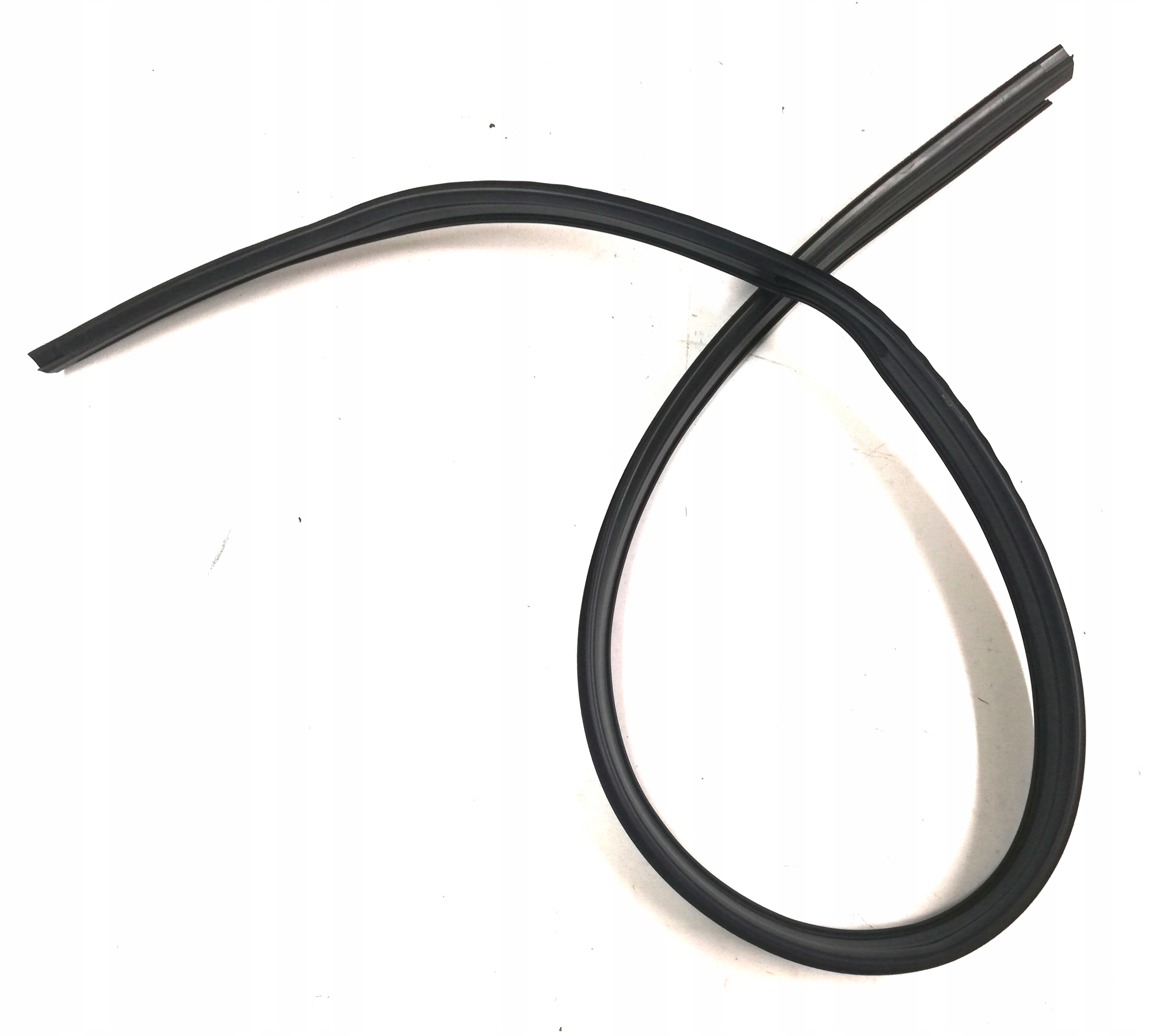 Ущільнювач скла двері лівий передній AX 95633224 OE!