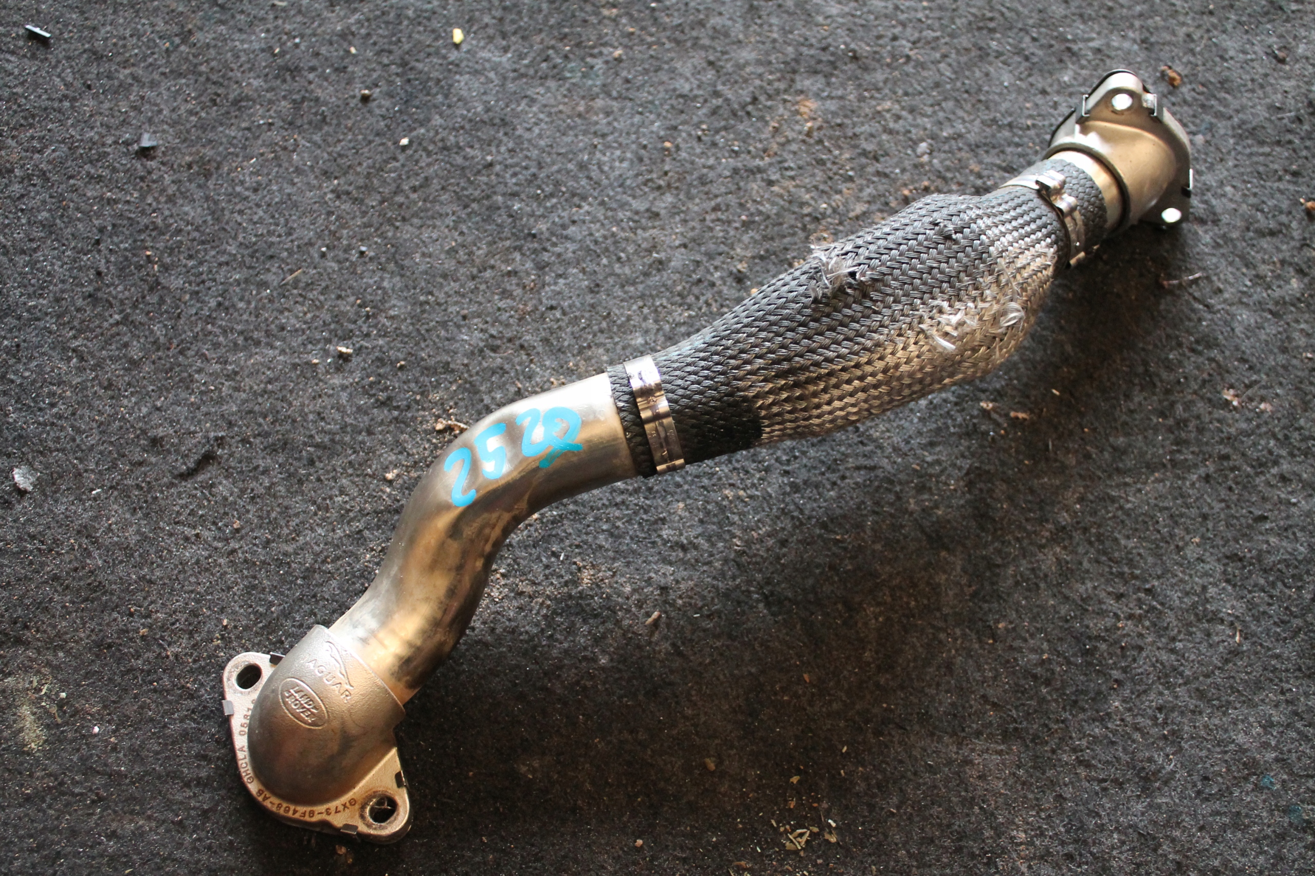 2520. rohr intercooler JAGUAR GX73-9F488-AB