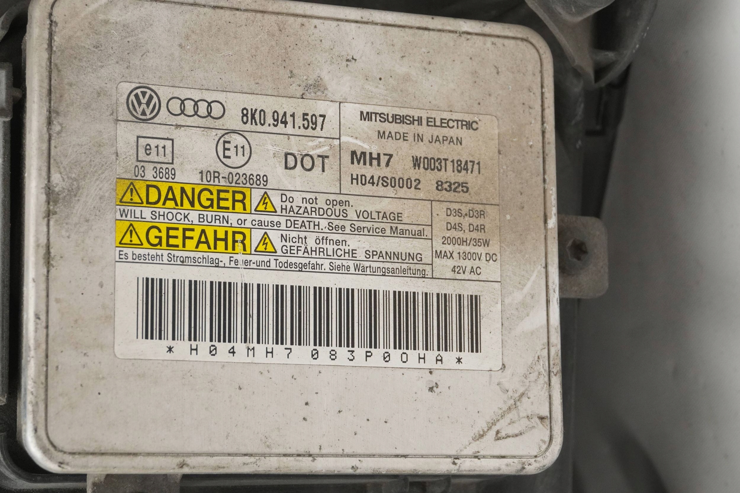 фара правая Audi A4 B8