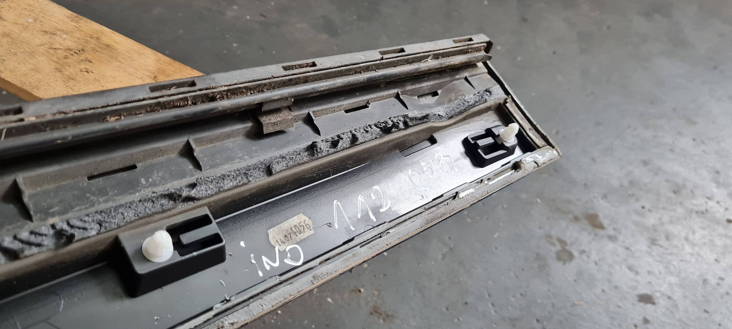 Q5 8R moulding door right front front right LZ7L 8R0853960E