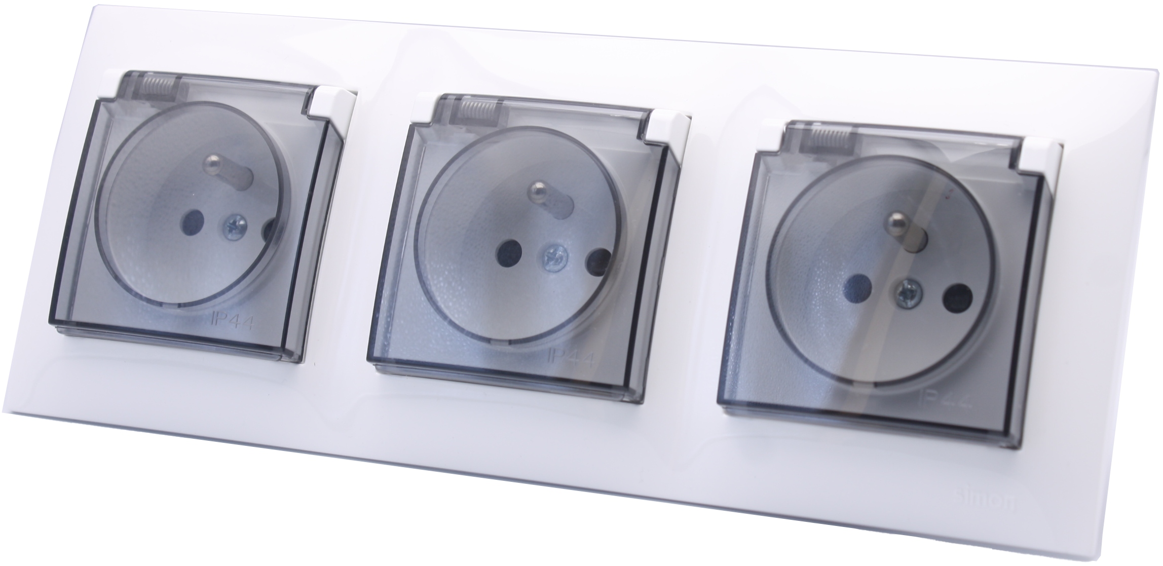 Trojitá hermetická zásuvka s klapkou, bílá, do koupelny a garáže Simon 54