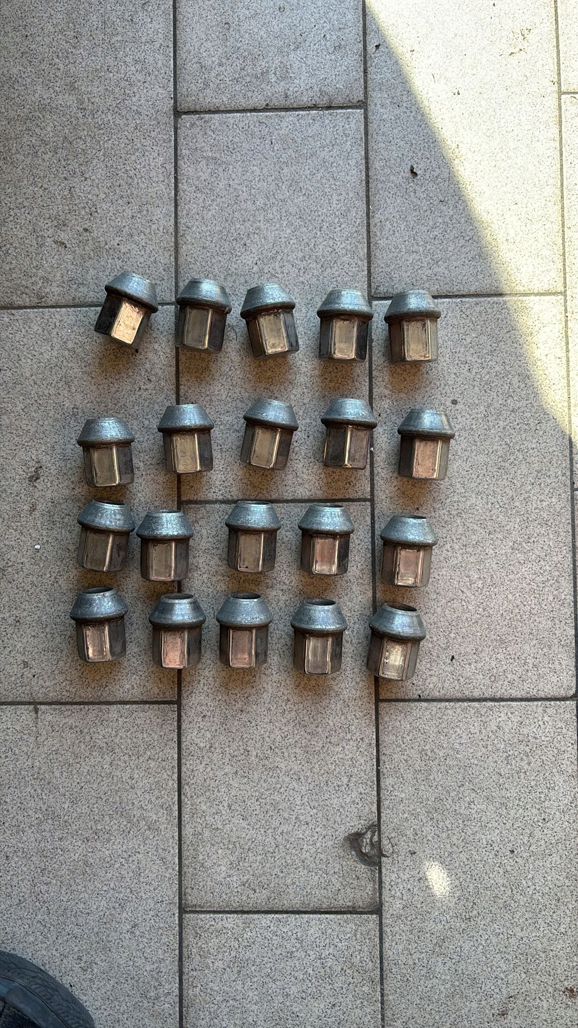 ŚRUBA SZPILKA SZPILKI KOŁA JAGUAR I-PACE KOMPLET!