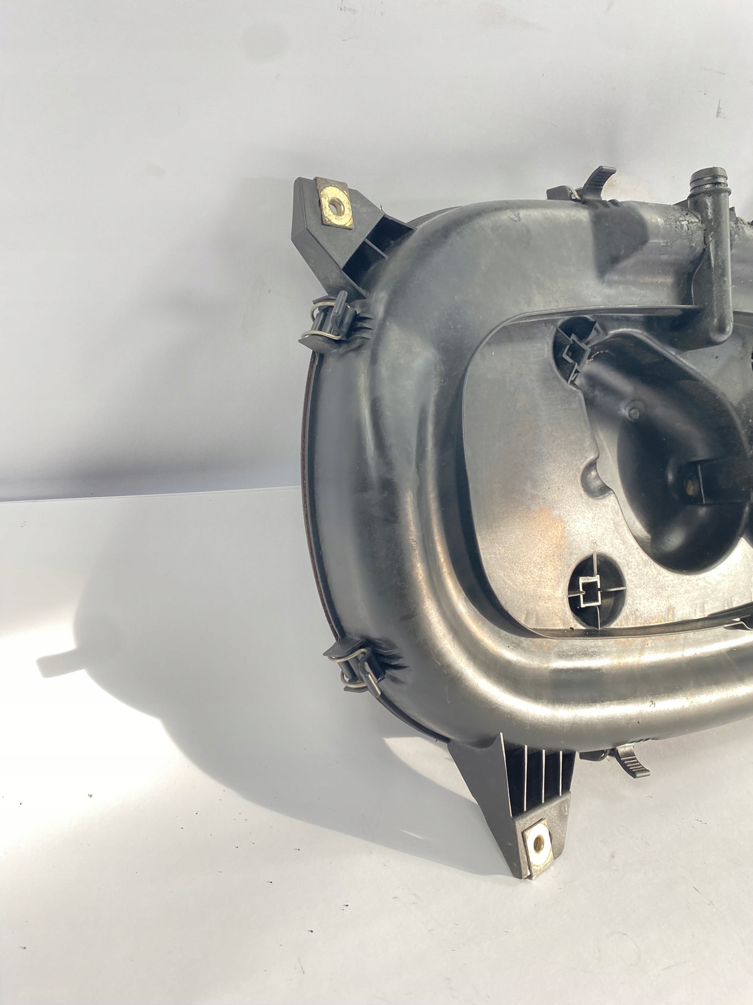 корпус салонного фильтра Воздух MERCEDES W124 200E 230E W201 2.0e 2.3 0150948802