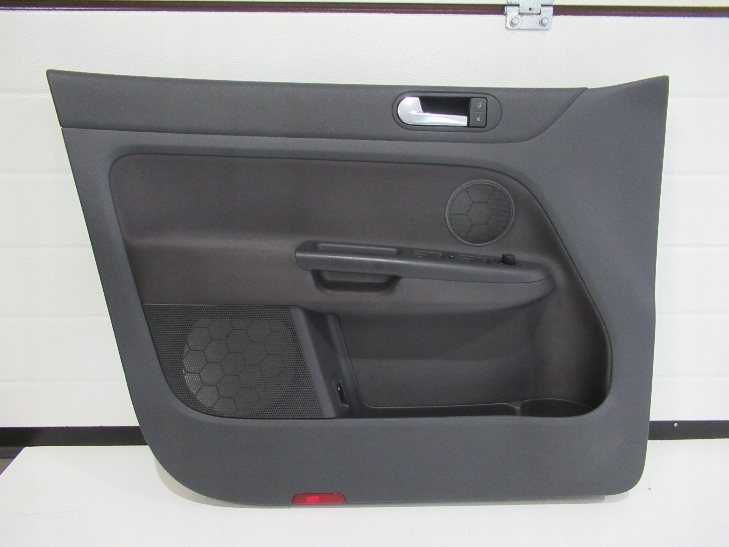дверные карты л. перед GOLF VI PLUS 5M0868079A