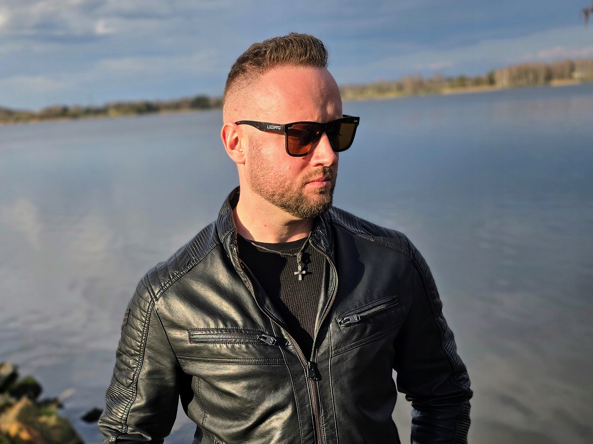 OKULARY PRZECIWSŁONECZNE POLARYZACYJNE UV400 DLA KIEROWCÓW ZESTAW LECERTO Kod producenta 4538