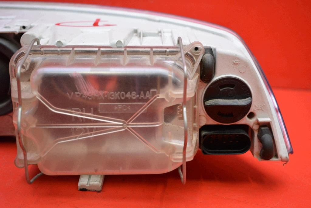 REFLEKTOR right light front EU SKODA OCTAVIA 2 II 04-08
