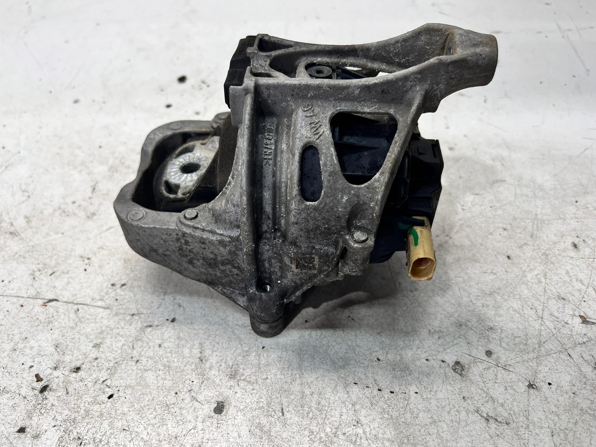LOZE engine mount right AUDI A4 B9 A5 Q7 4M0199372FF