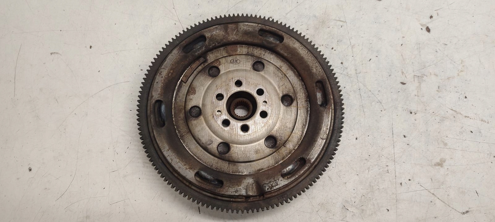 wheel flywheel Audi A4 B6 sedan 2,0 FSI