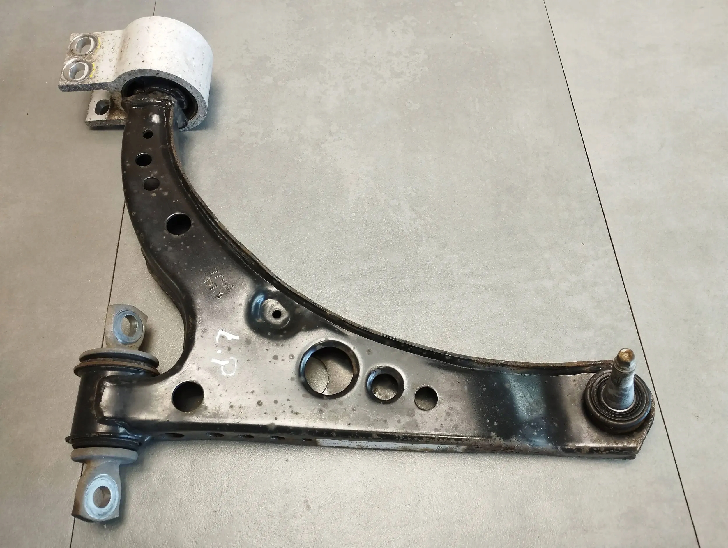 Opel Astra K 1.6 CDTI arm left front