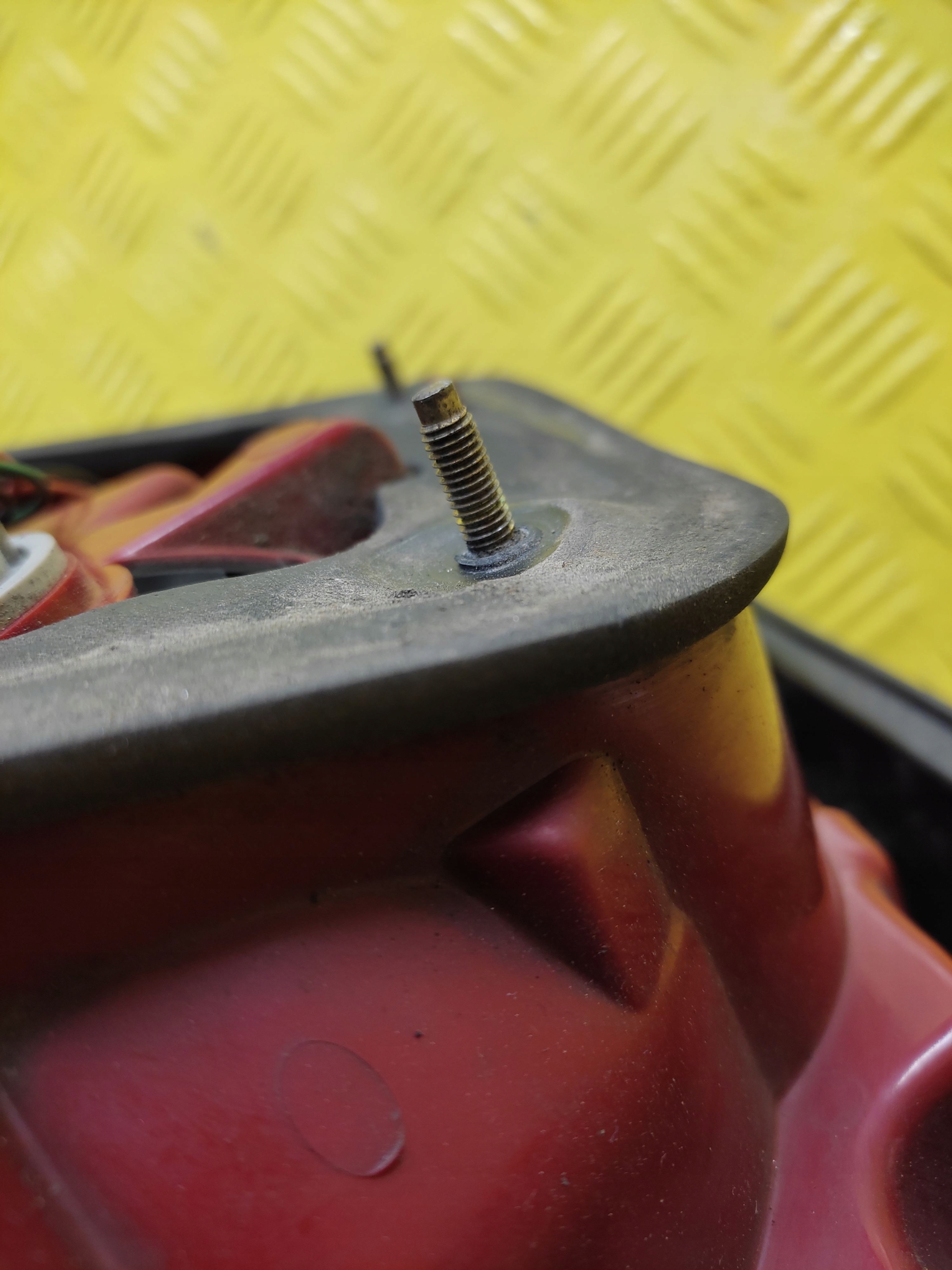 HYUNDAI SONATA III light left rear part