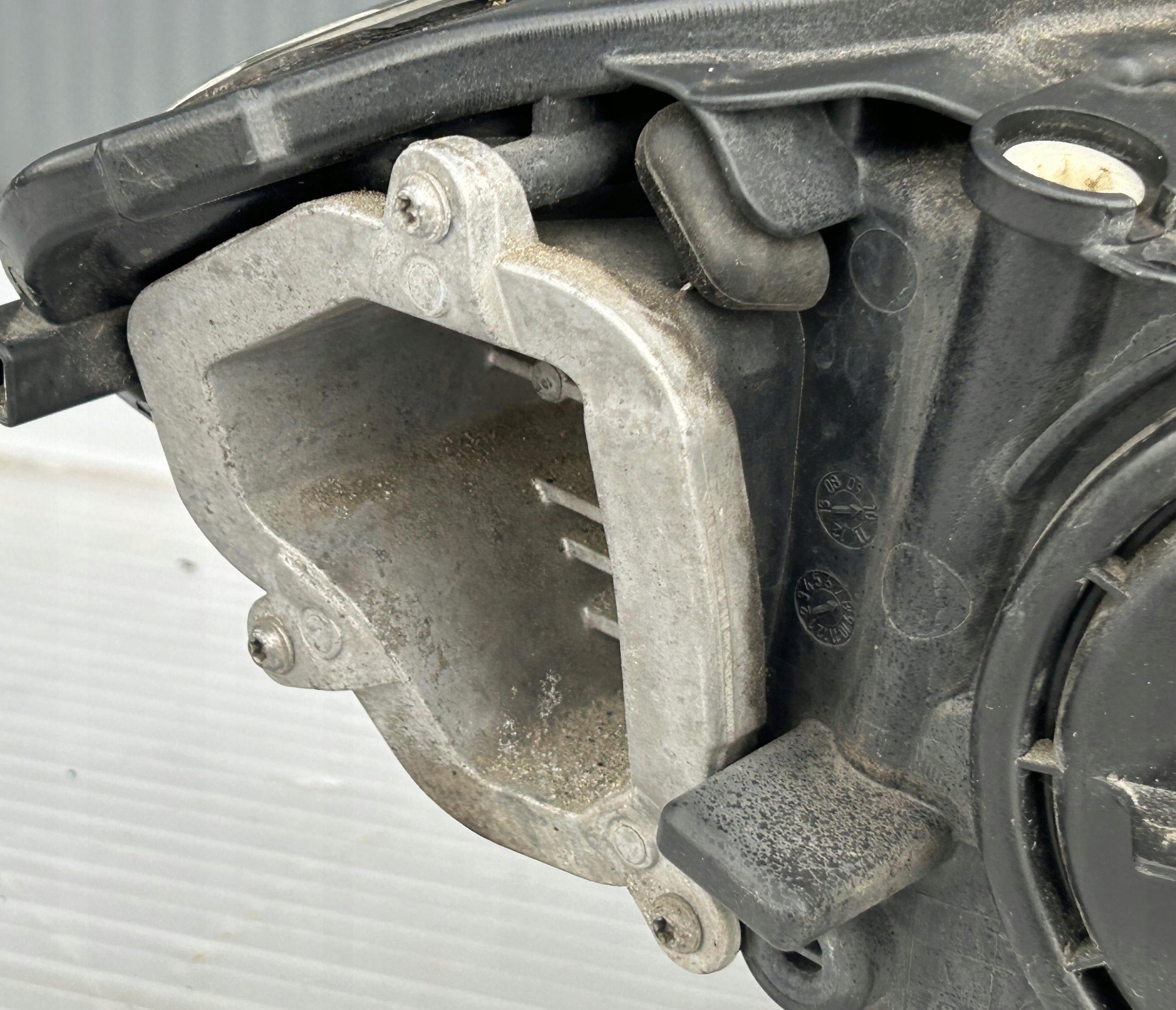 light left front XENON BMW 5 F10 F11 7203245 complete