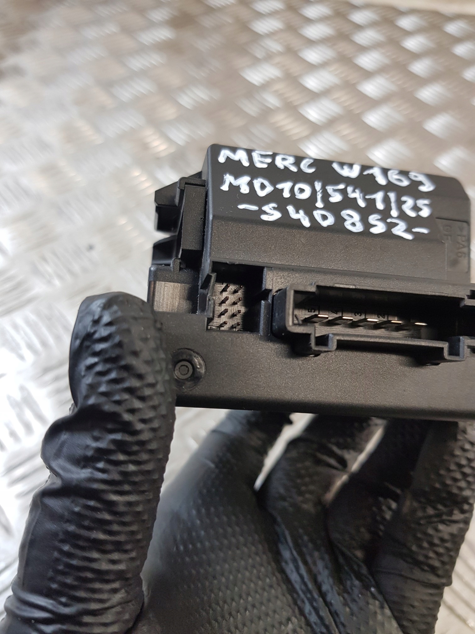 ignition + key 1695451508 MERCEDES W169 04R