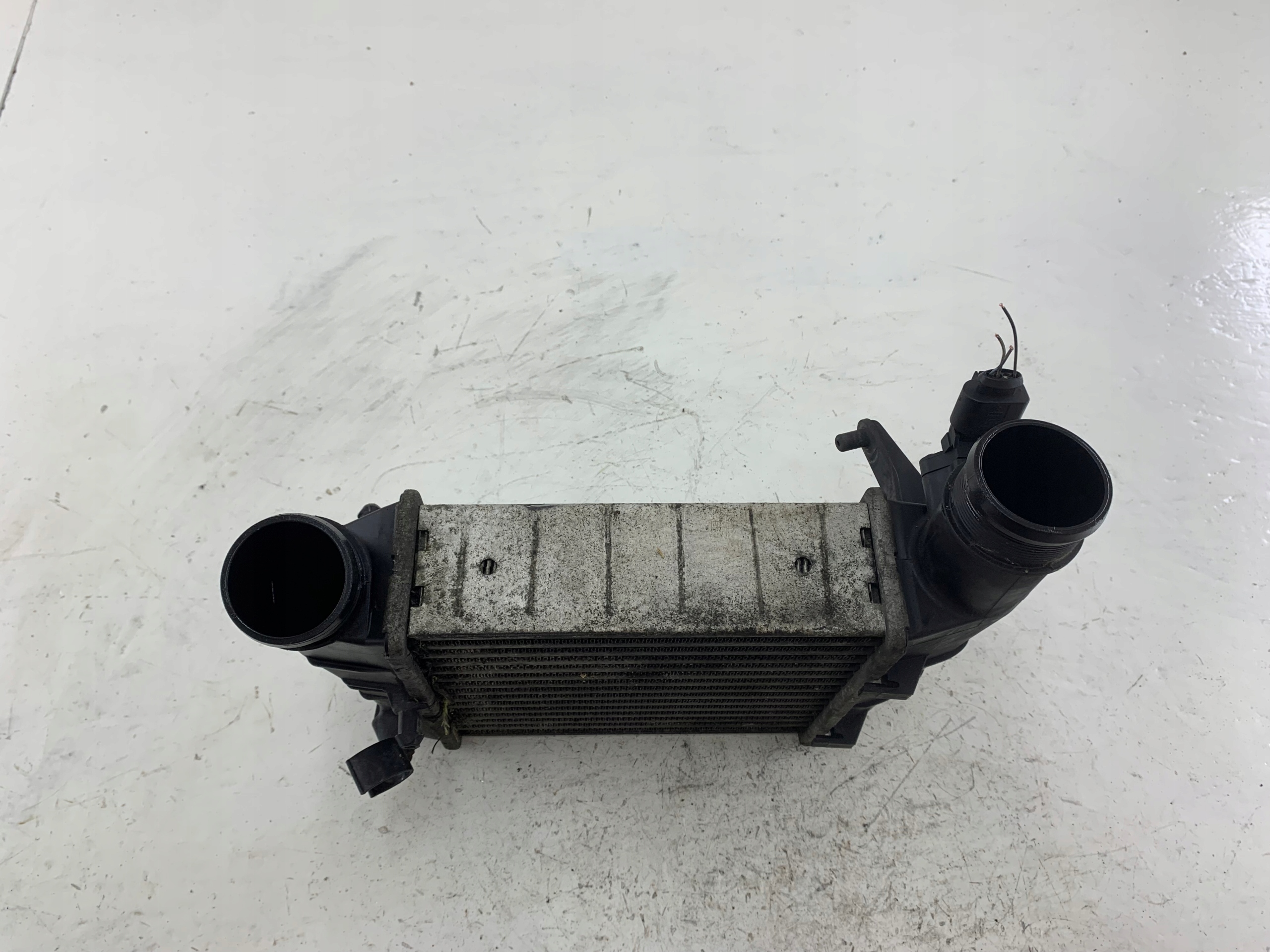AUDI A4 B7 2.0 T interkuler 038906051D