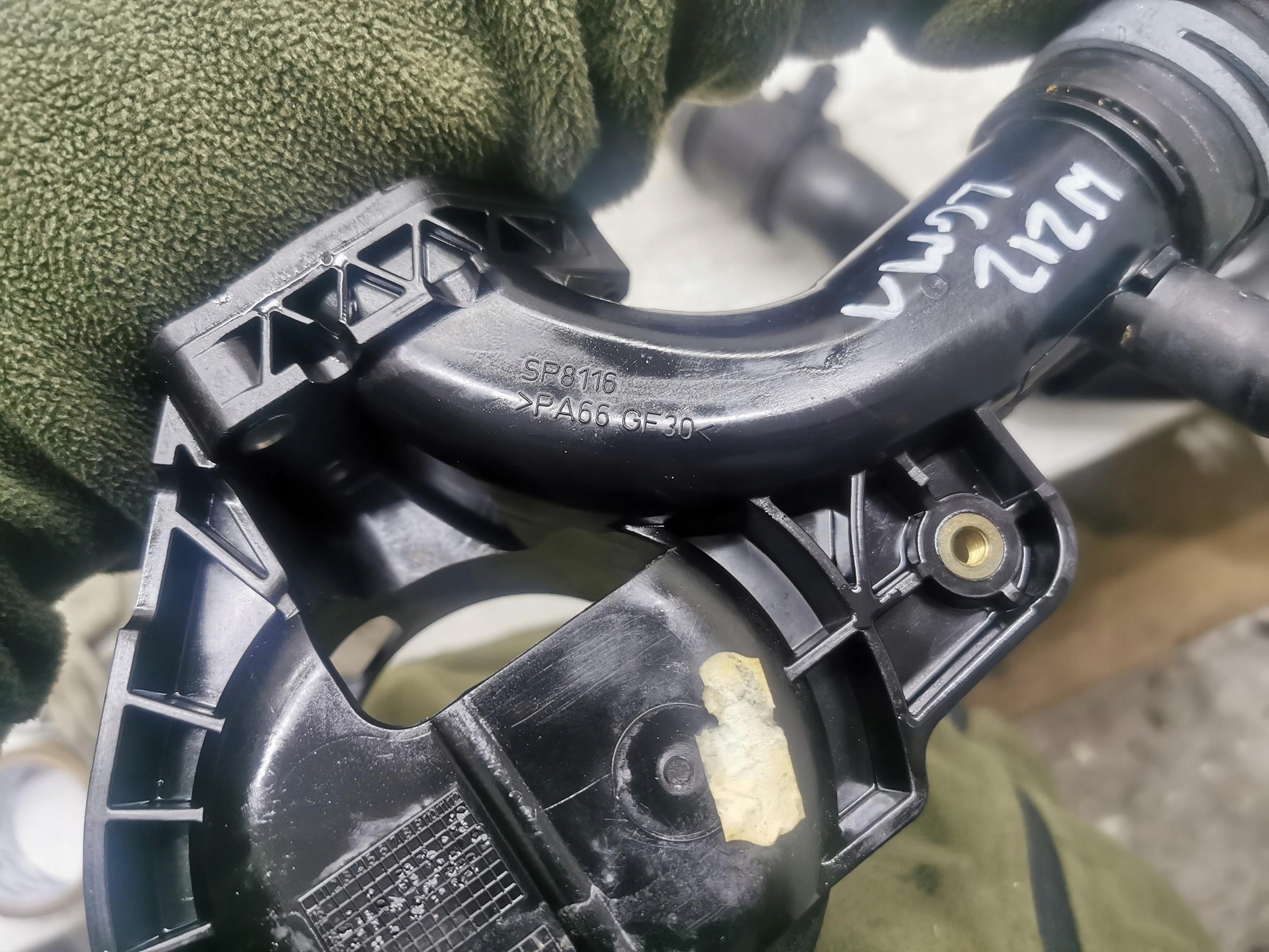 Gehäuse filter des Kraftstoffsbehälters MERCEDES E-KLASA W212 2.2CDI