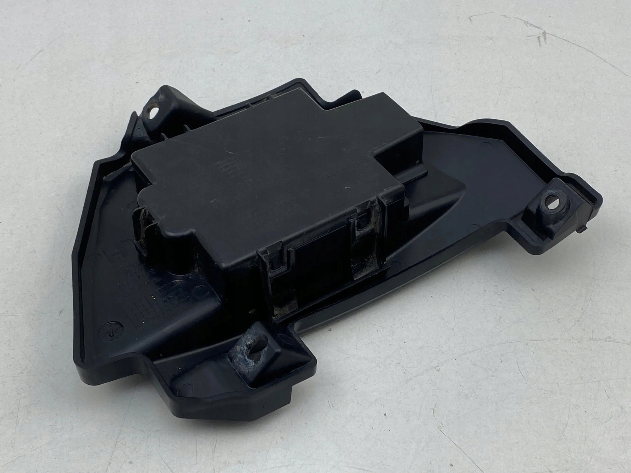 volvo XC40 18- XC60 II XC90 V60 Датчик 32286570