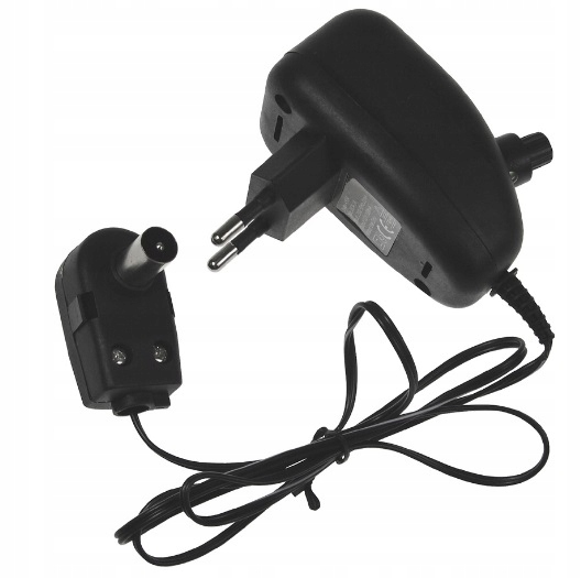 

Regulowany zasilacz antenowy 12V (1702)