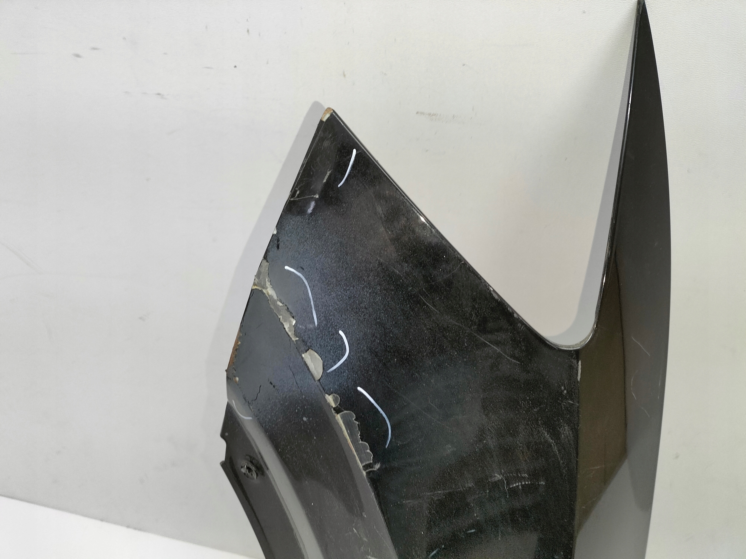fender front front left AUDI Q2 81A 16