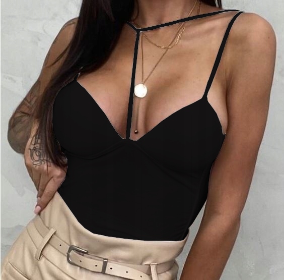 TOP DOPASOWANY SEXY ELASTYCZNY Z WKŁADKAMI NA RAMIĄCZKACH CZARNY Marka New Collection