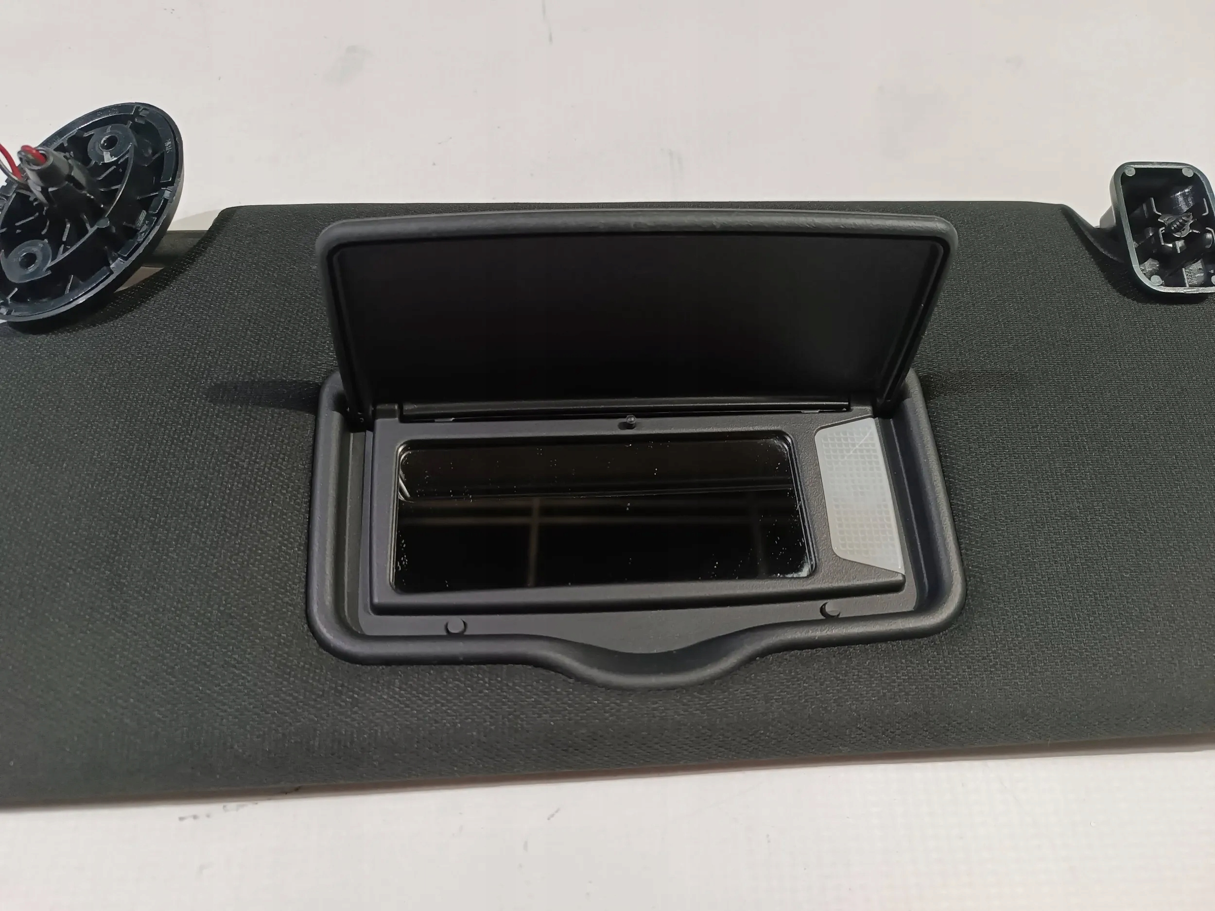 visor cover przeciwsloneczna Ford Explorer 2016-2019