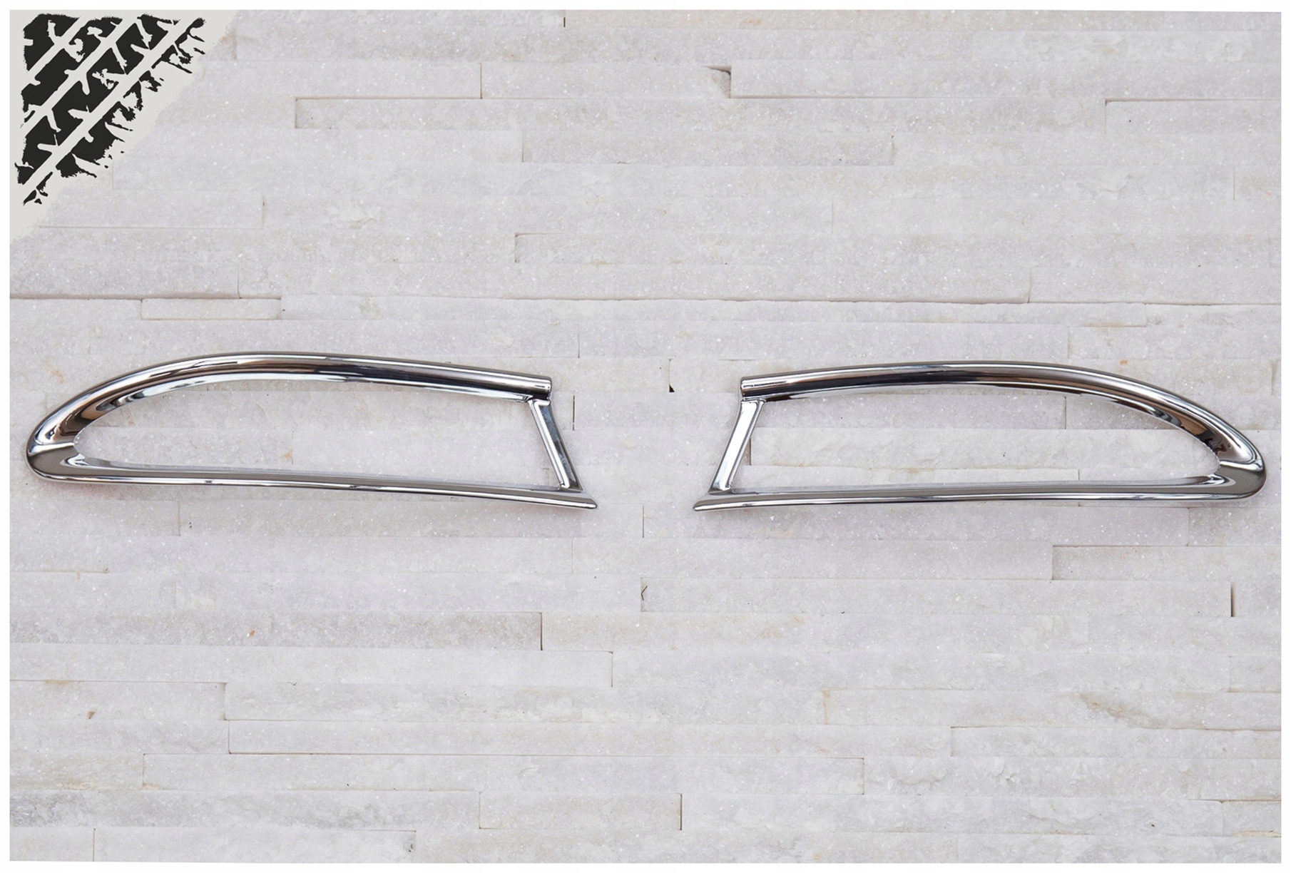 BMW X3 F25 10 17 RAMKI HALOGENOW TYL CHROM Producer Venus LTD