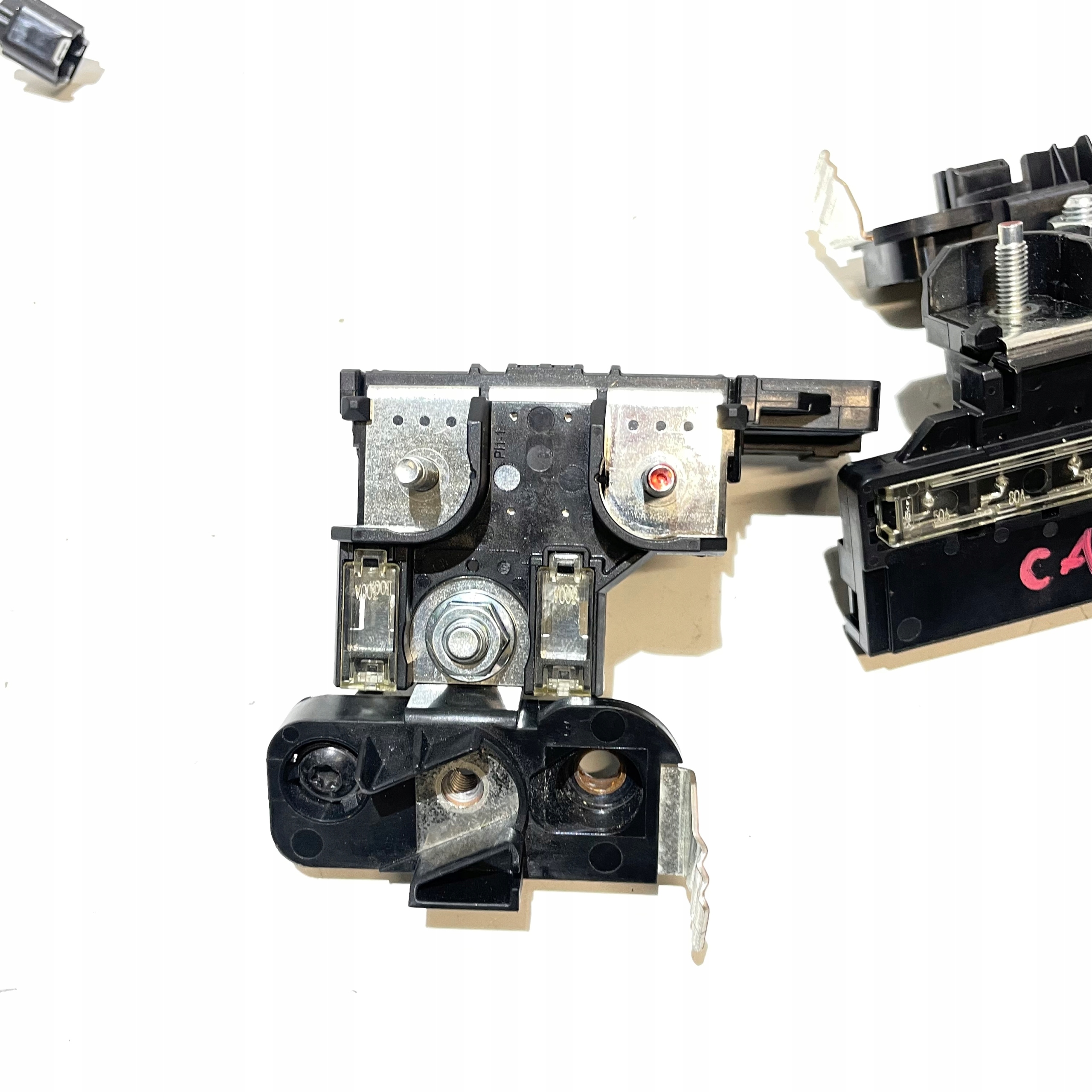 RENAULT CAPTUR II 1.6 HYBRYDA TERMINAL FUSES