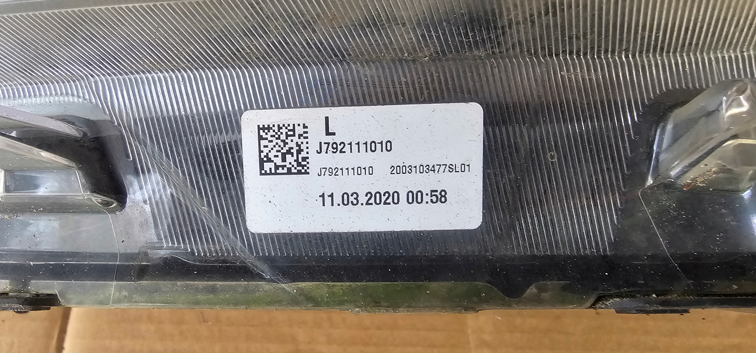 KIA CEED III light left front 92101J7100