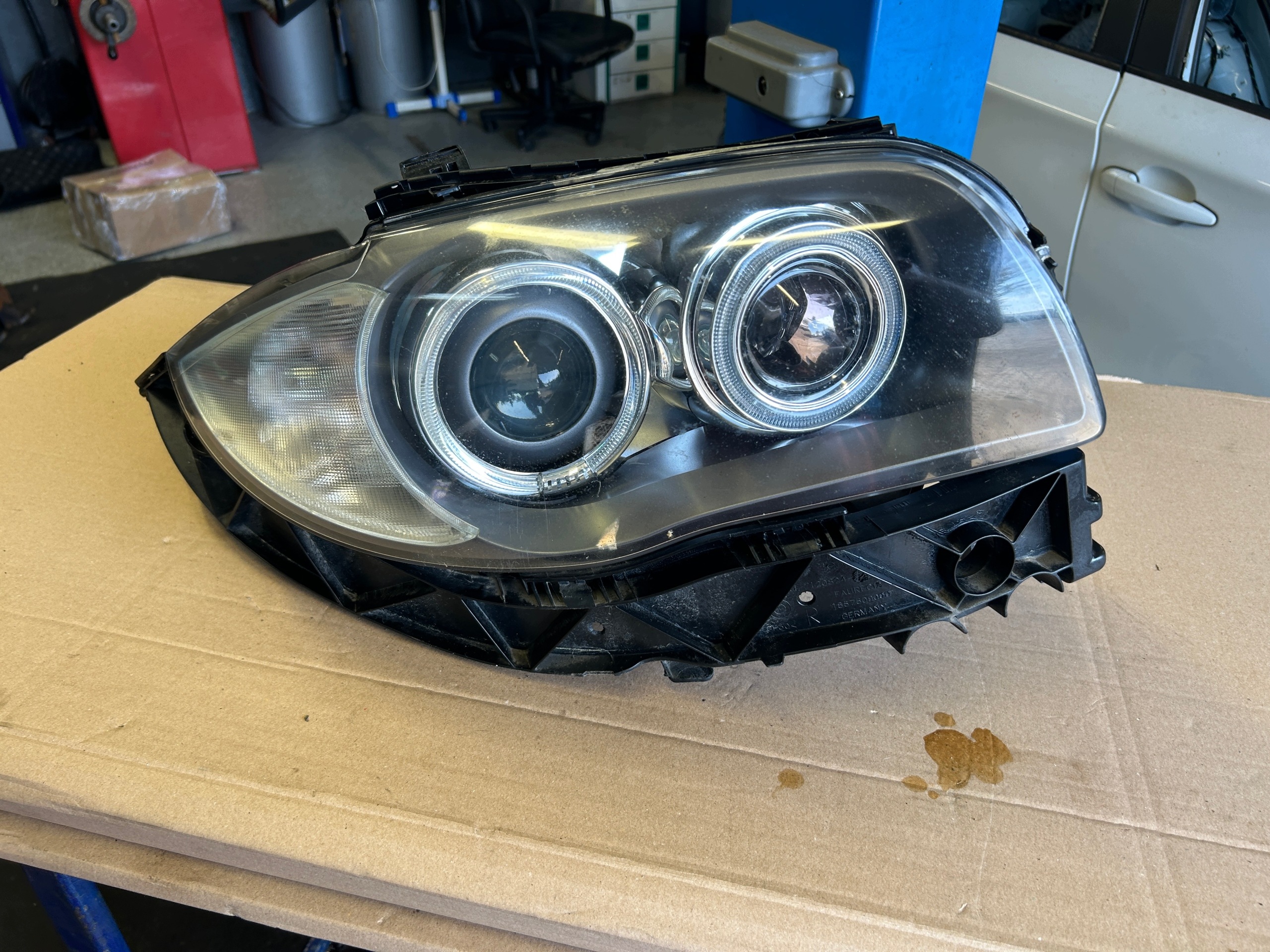 BMW 1 E87 LIFT light right front XENON EUROPA 7170292