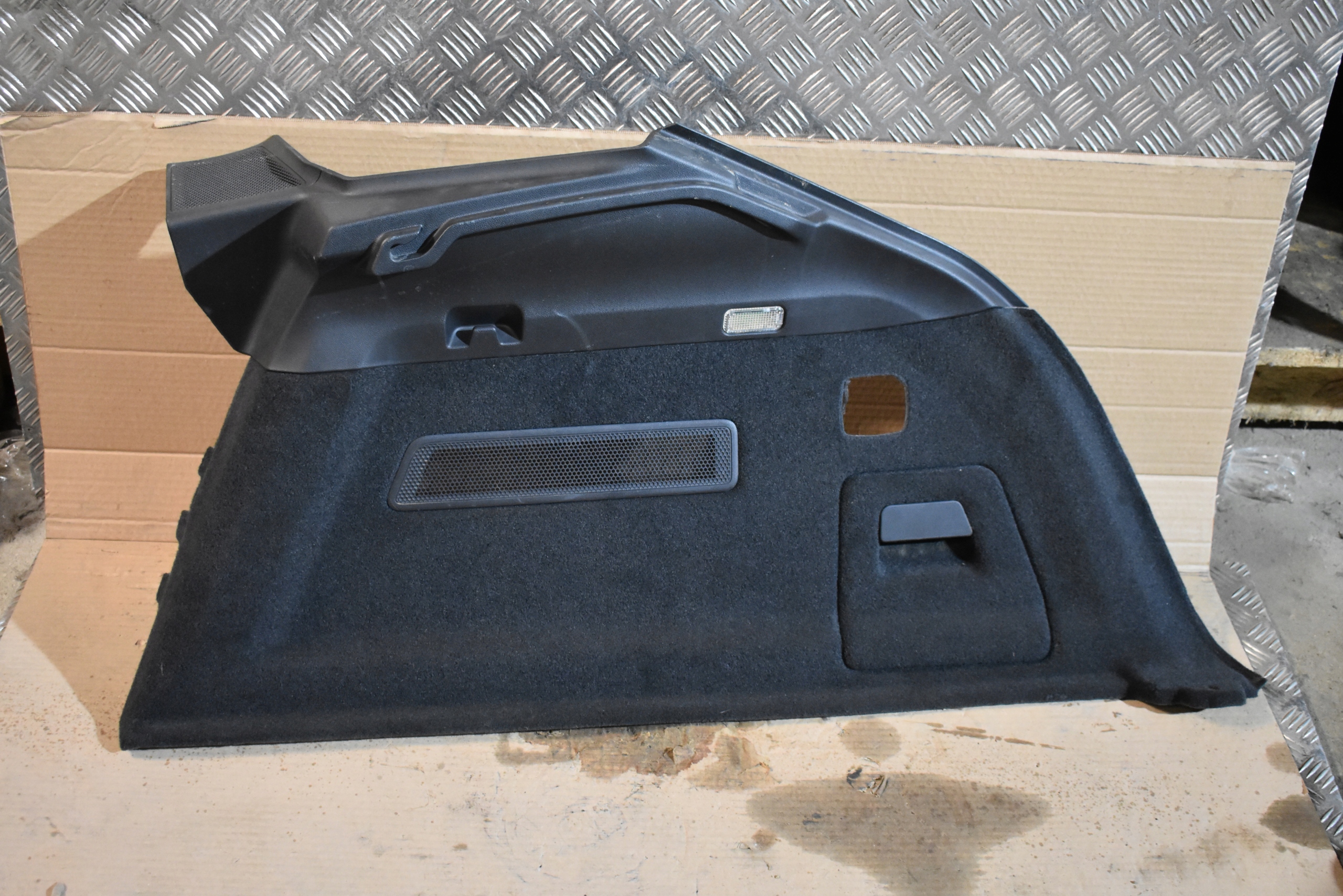 IDEALNA boot upholstery right PORSCHE CAYENNE 9Y COUPE 1