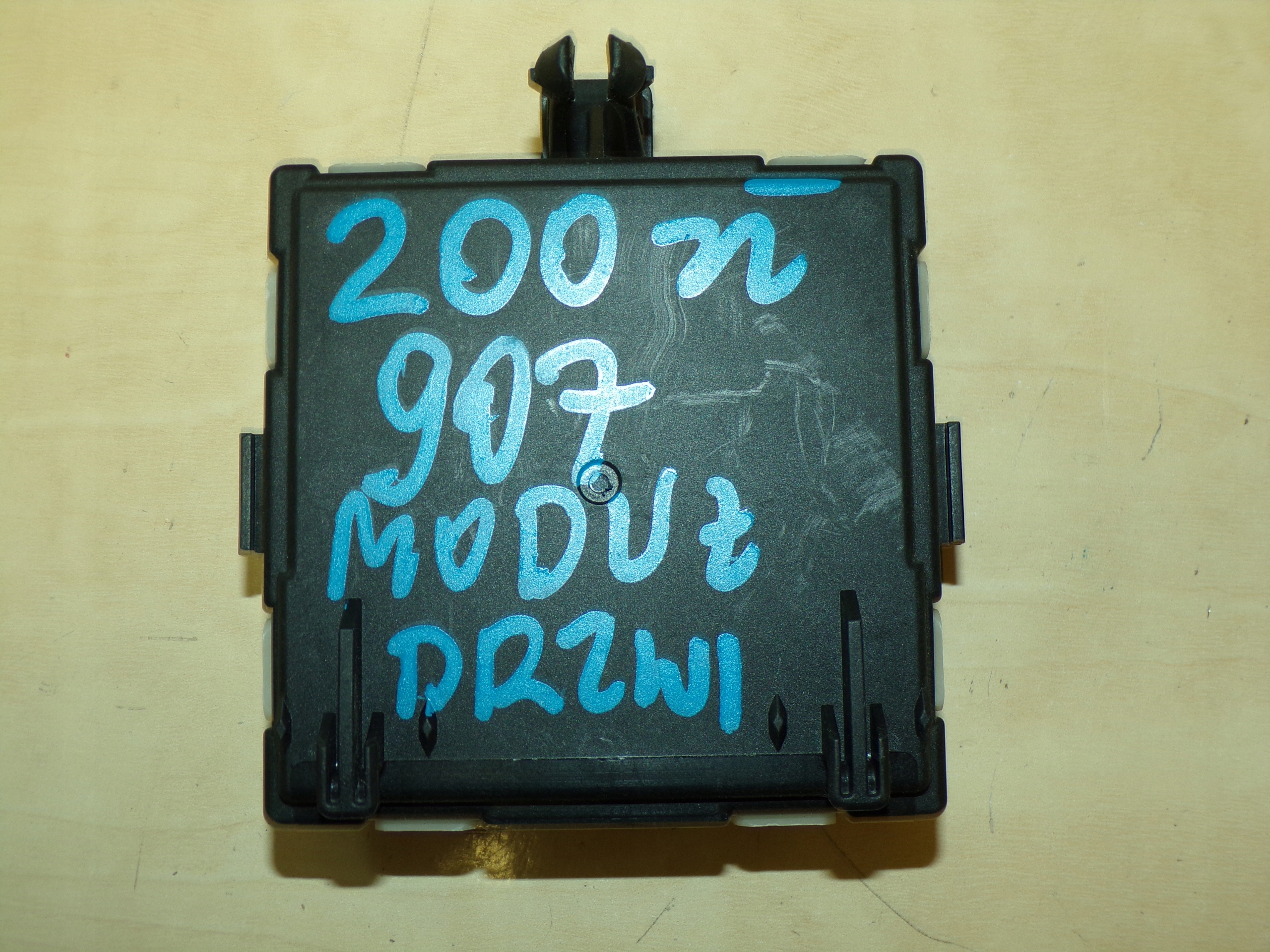 SPRINTER 907 17- module SENSOR control unit door front new A1679002108