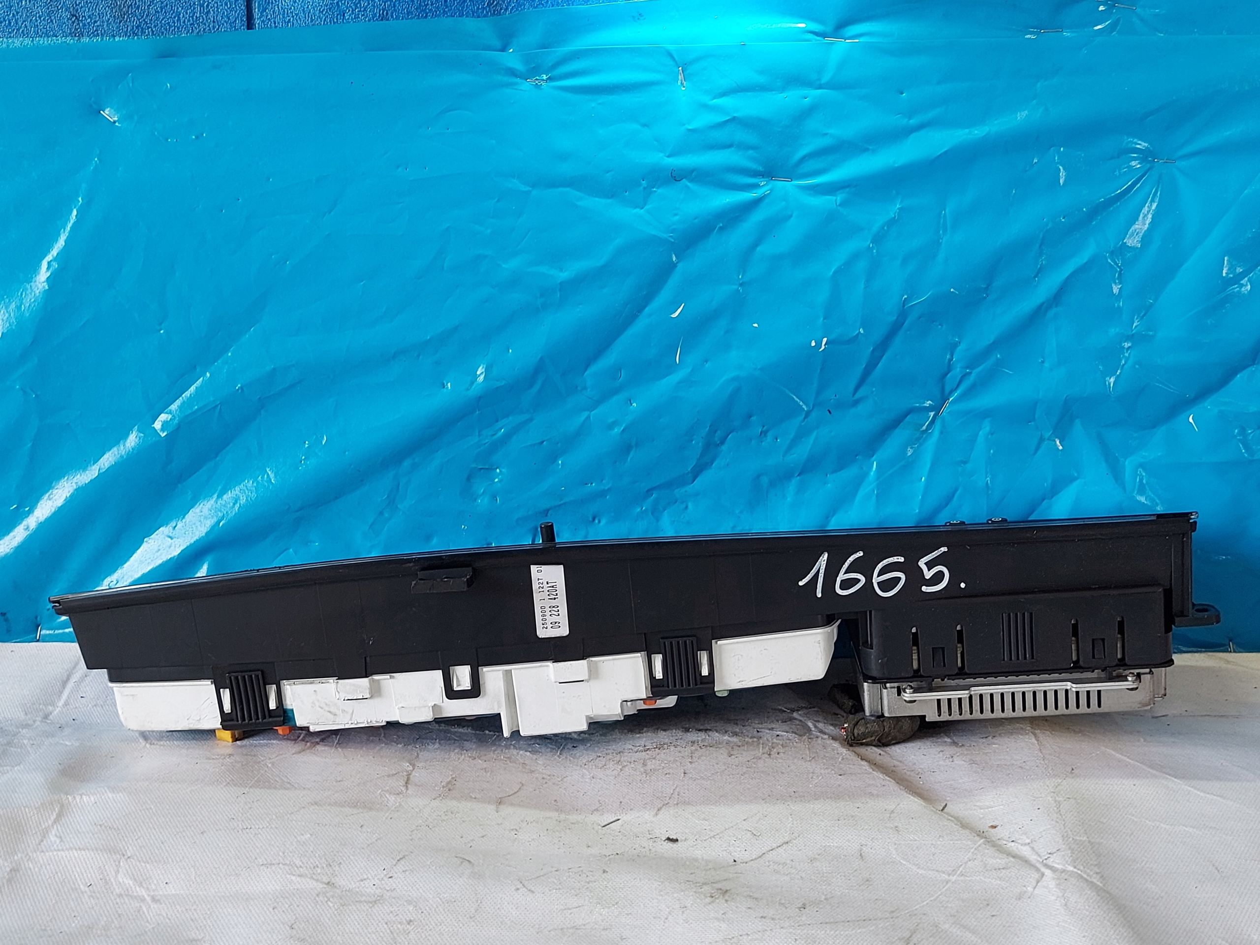 dials clock OPEL OMEGA B 2.2 DTI 09228420AT