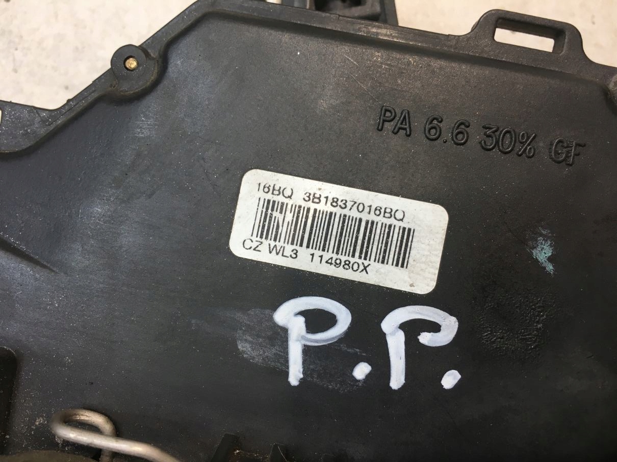 lock door right front SKODA FABIA and 3B1837016BQ 8 PIN