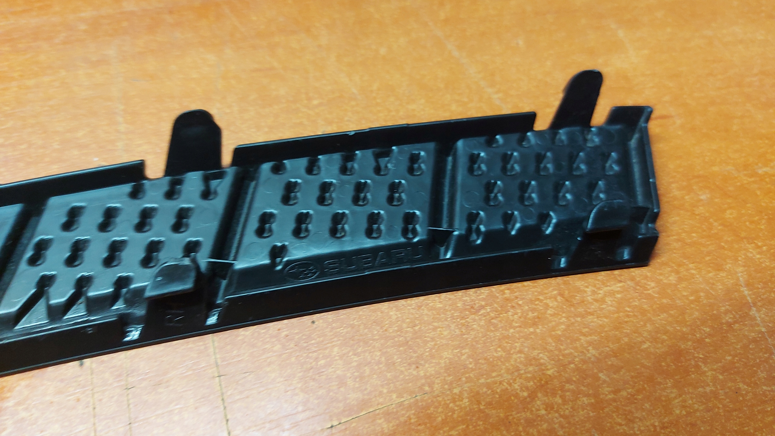moulding of a bumper right right front front SUBARU FORESTER 13-18