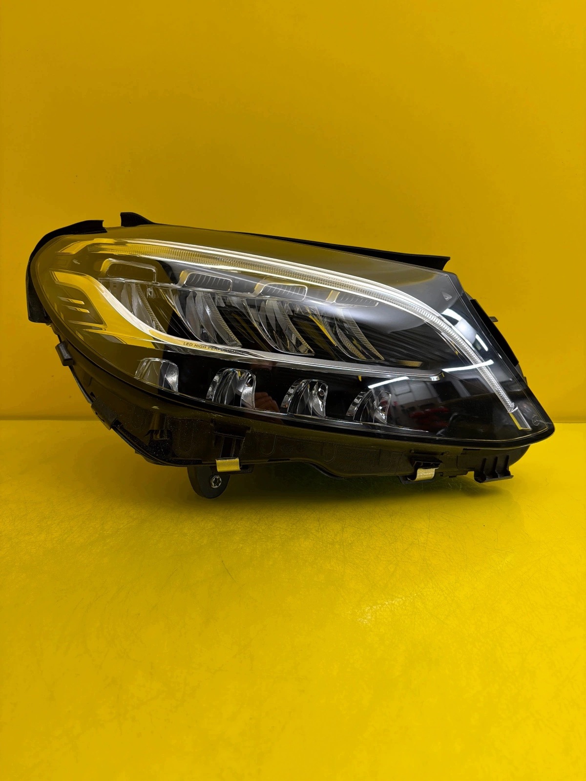 light right Mercedes C-class W205 Lift Full Led A2059065504