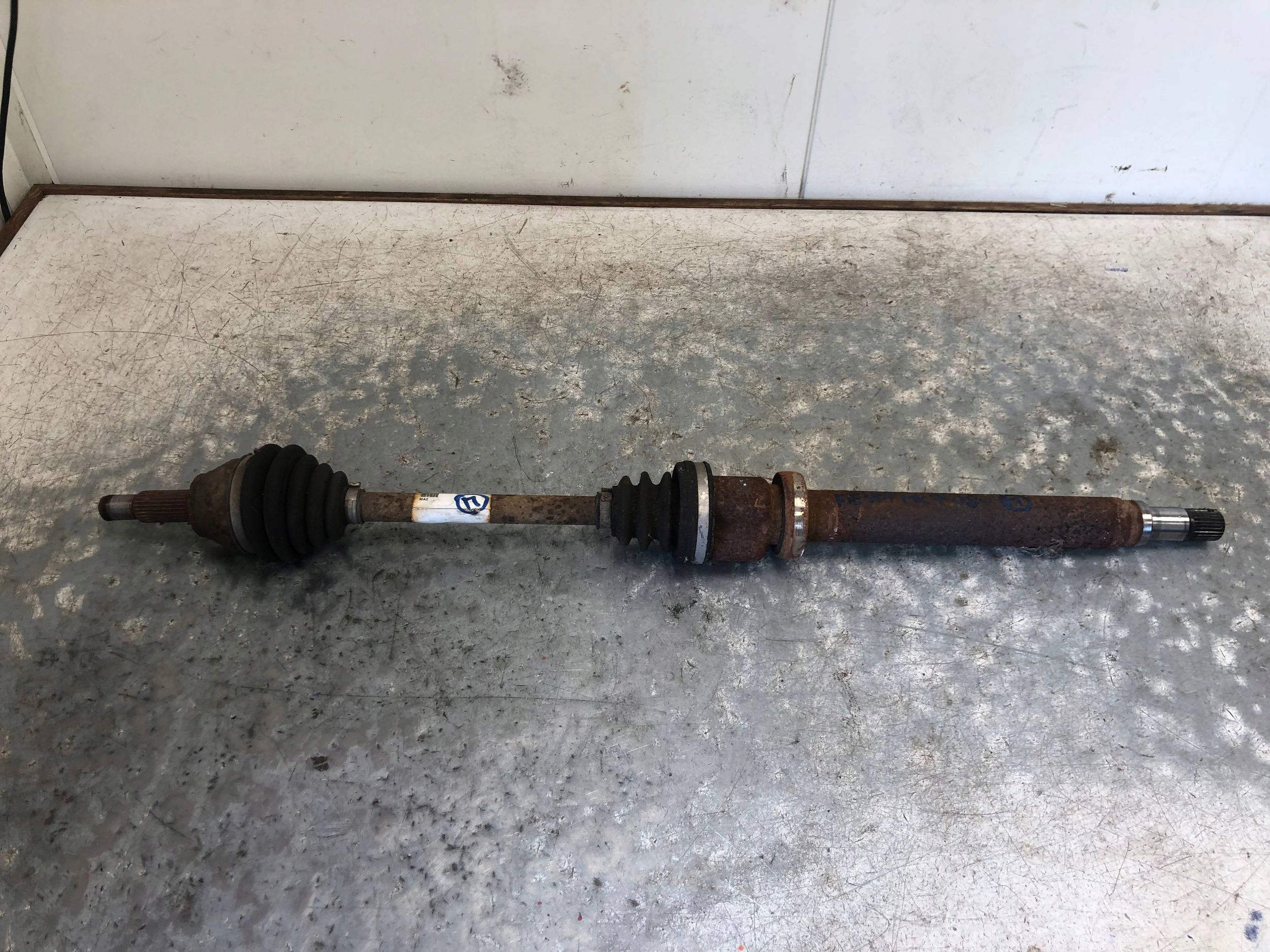 semi-axis right front FORD FIESTA MK7 8V51-3B436-DB