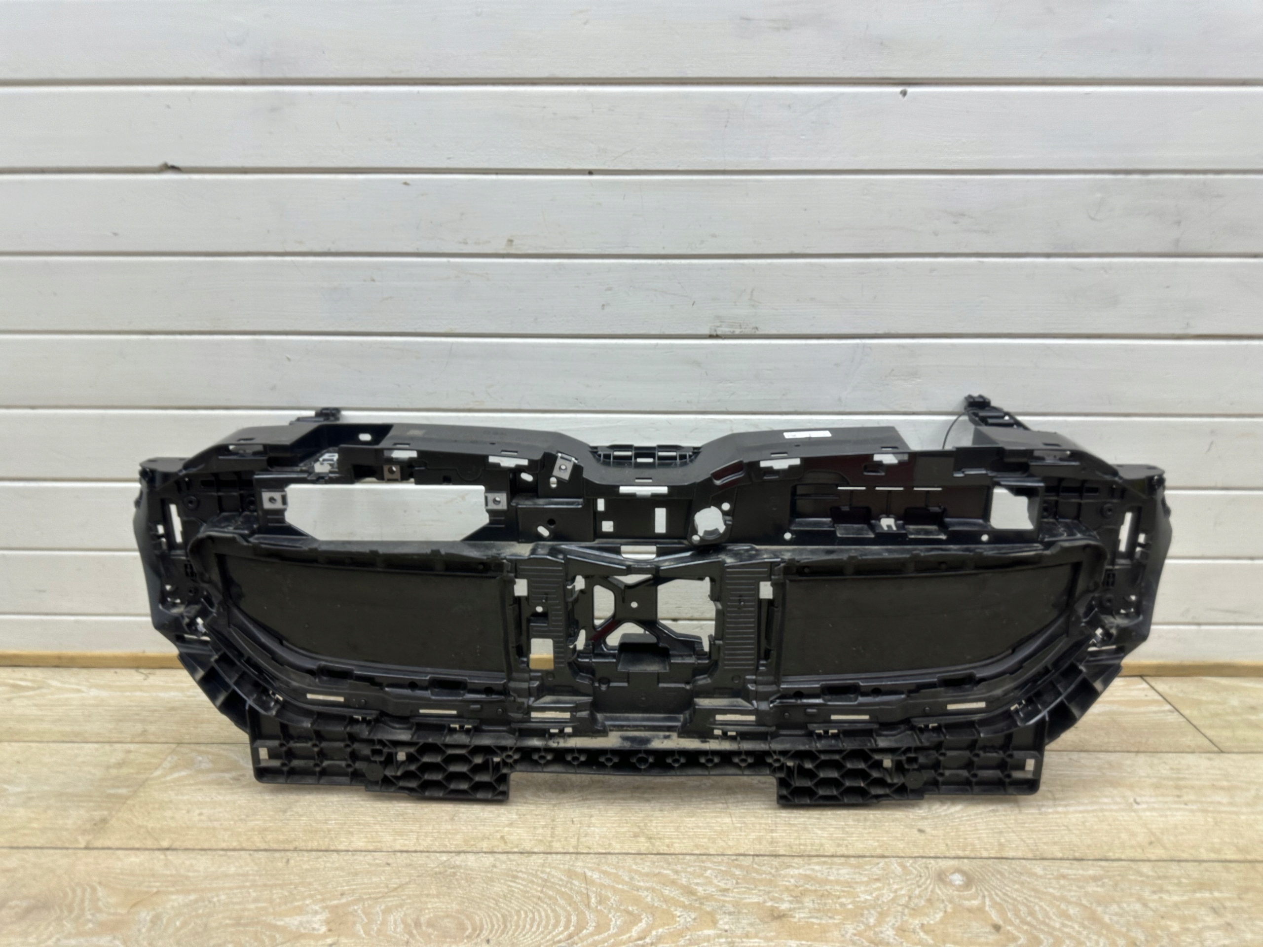 BMW 5 G60 G61 grille radiator 5A1D079