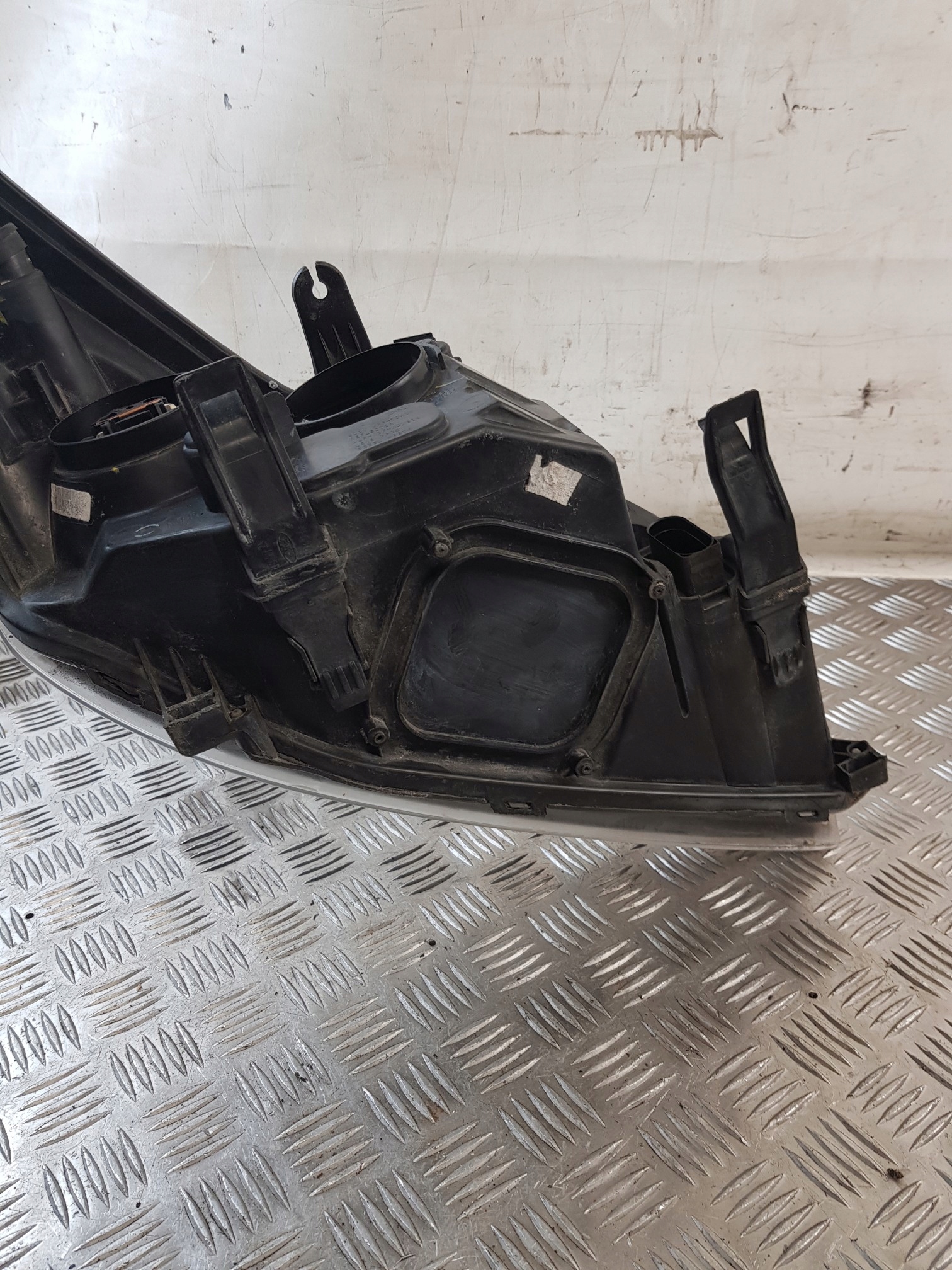 light left front 8M5113W030CE FORD FOCUS MK2 LIFT 09R- EUROPA